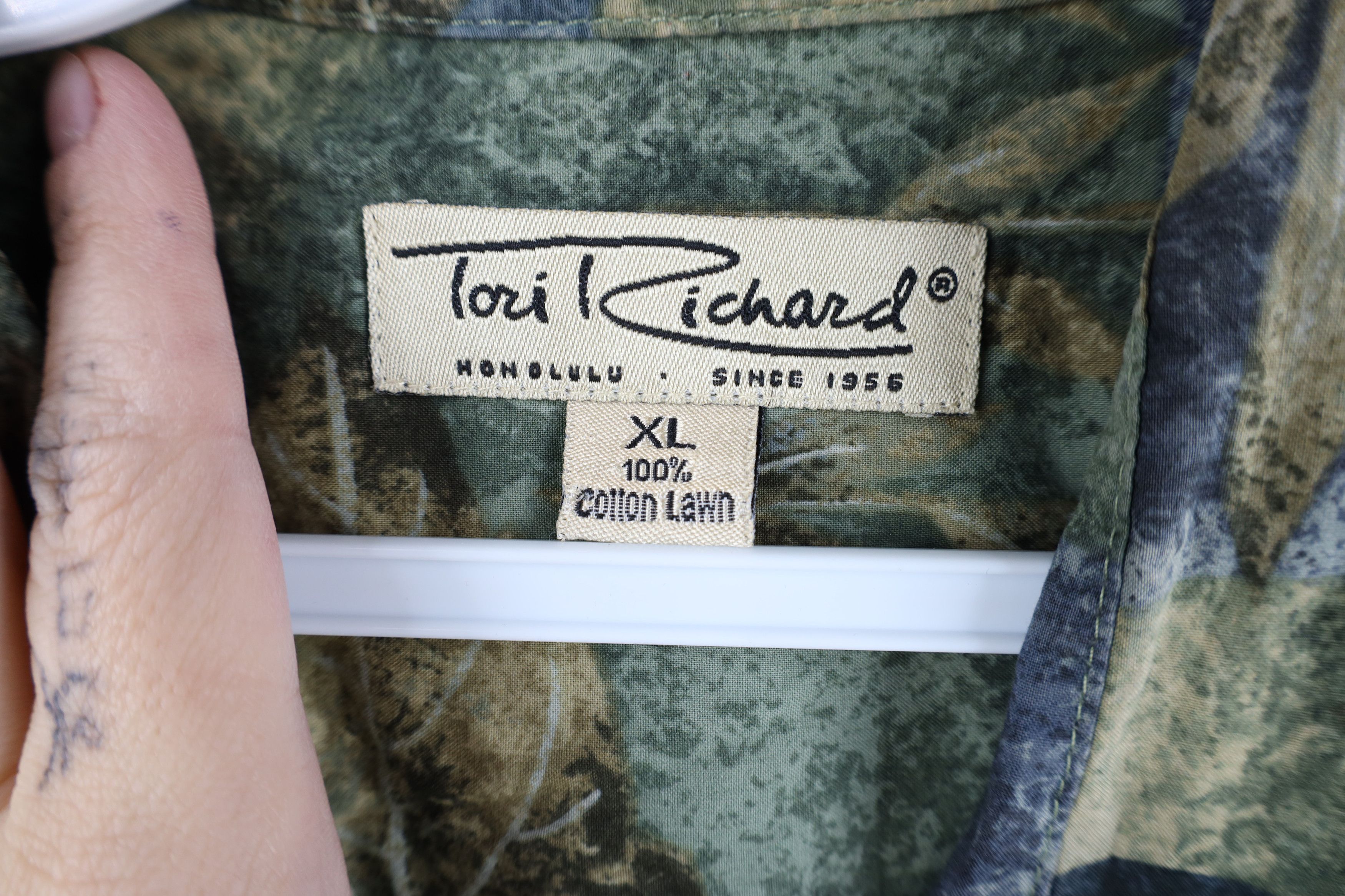 Vintage Vintage 90s Y2K Streetwear Leaf Luau Hawaiian Button Shirt Size US XL / EU 56 / 4 - 8 Thumbnail