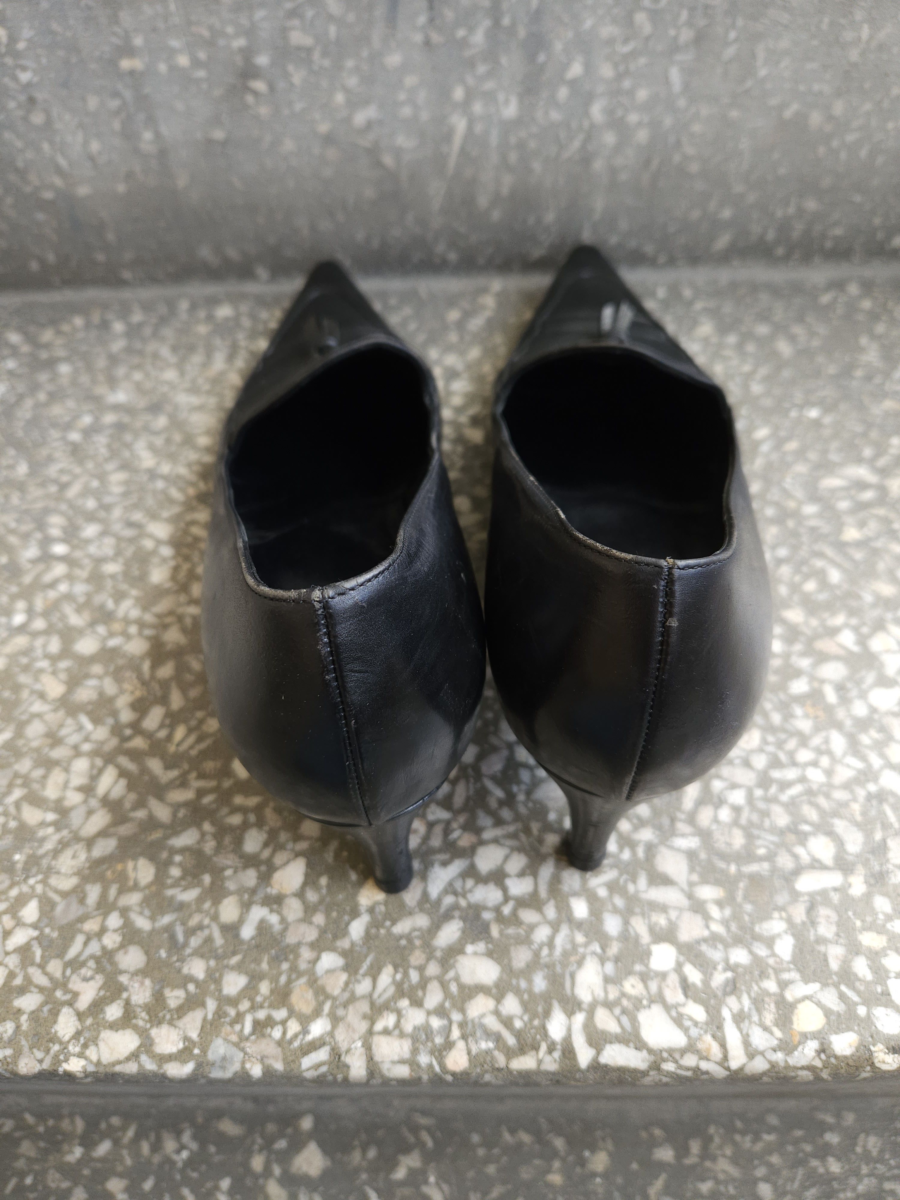 Gucci Archive y2k Gucci pointed toe bow ribbon kitten heels Size US 8 / IT 38 - 23 Thumbnail