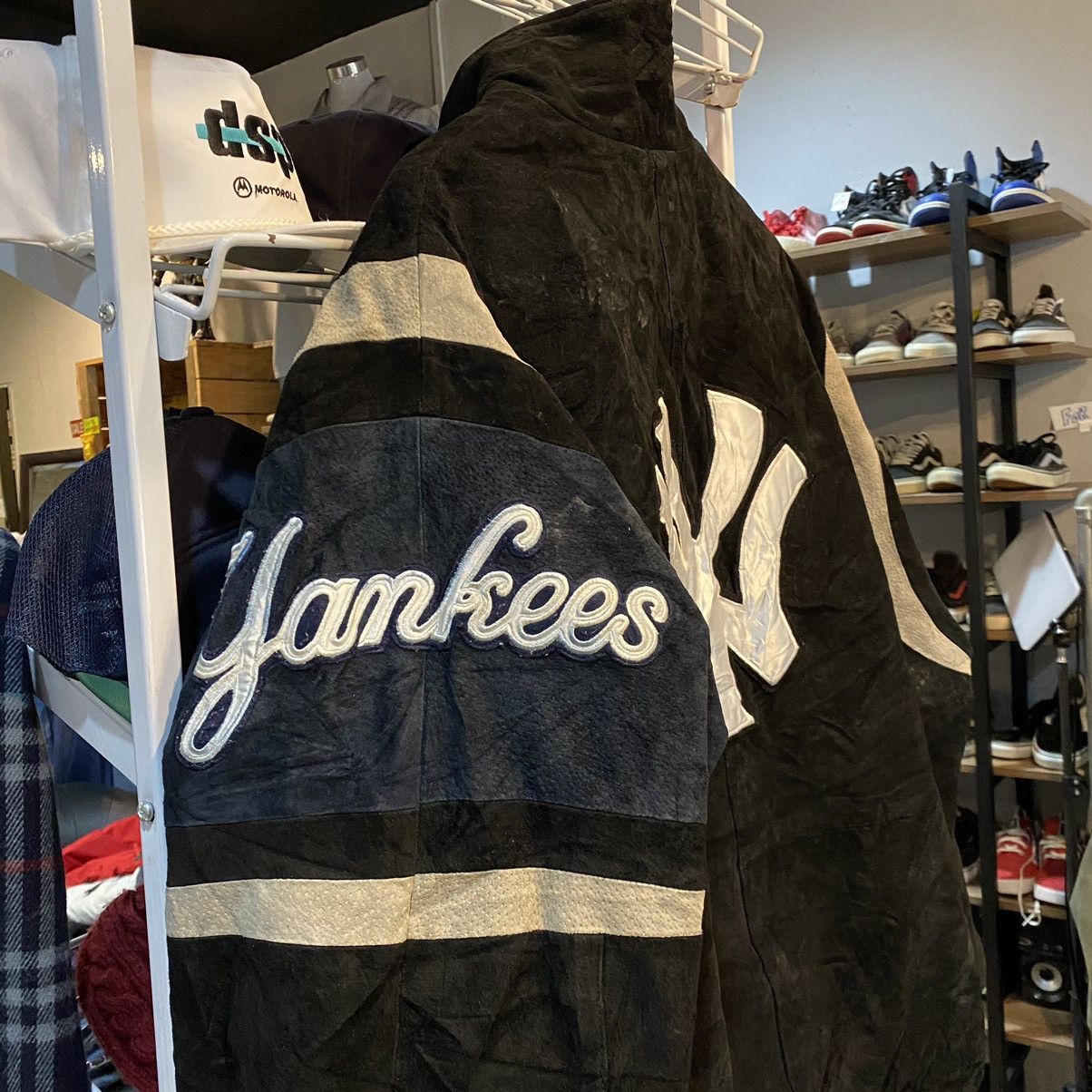 MLB × Vintage Vintage New York Yankees Leather Jacket by MLB Pig Skin Size US XL / EU 56 / 4 - 6 Thumbnail
