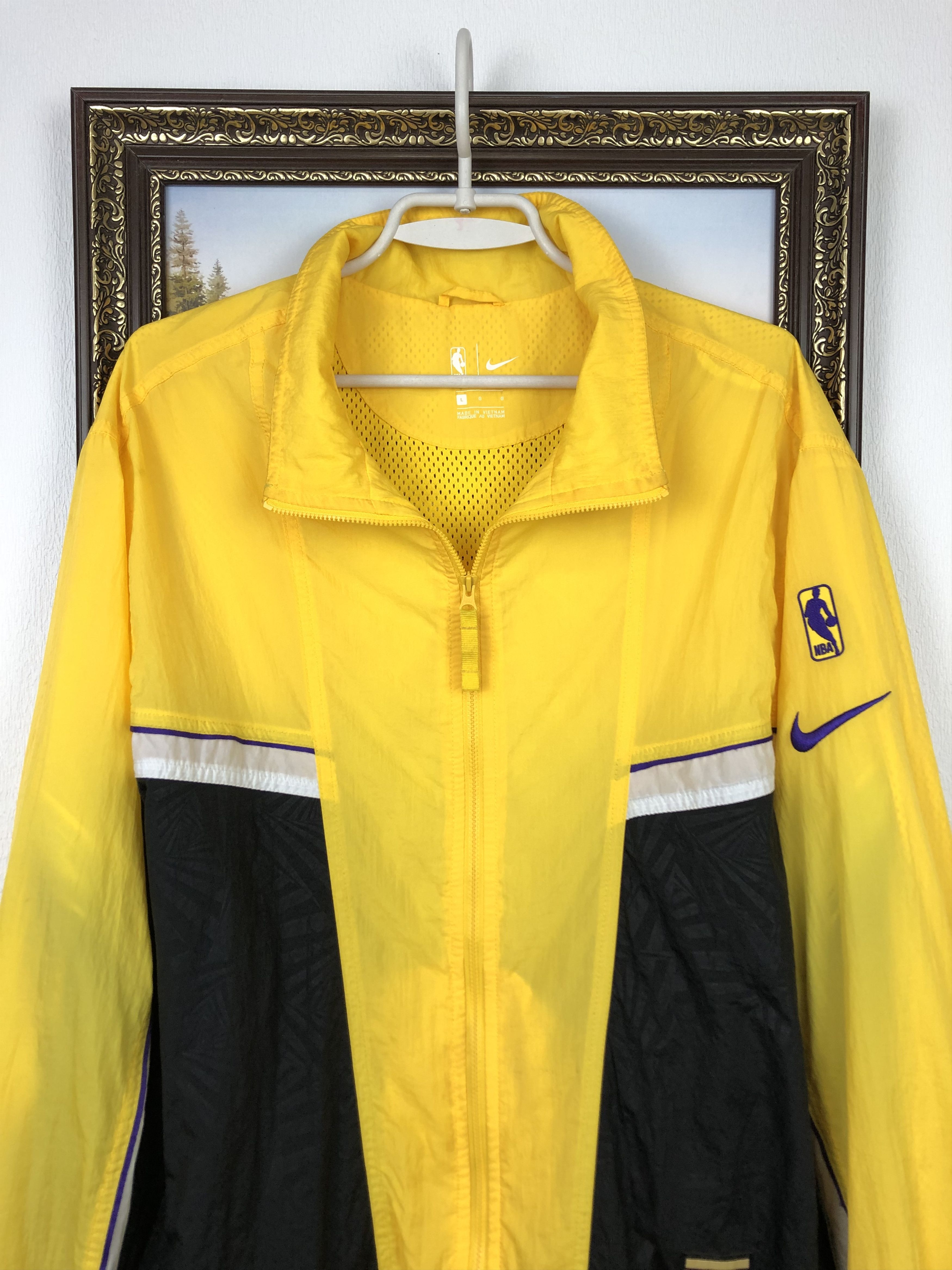 Nike Nike Los Angeles Lakers Windbreaker Jacket Full Zip NBA Size US L / EU 52-54 / 3 - 2 Thumbnail