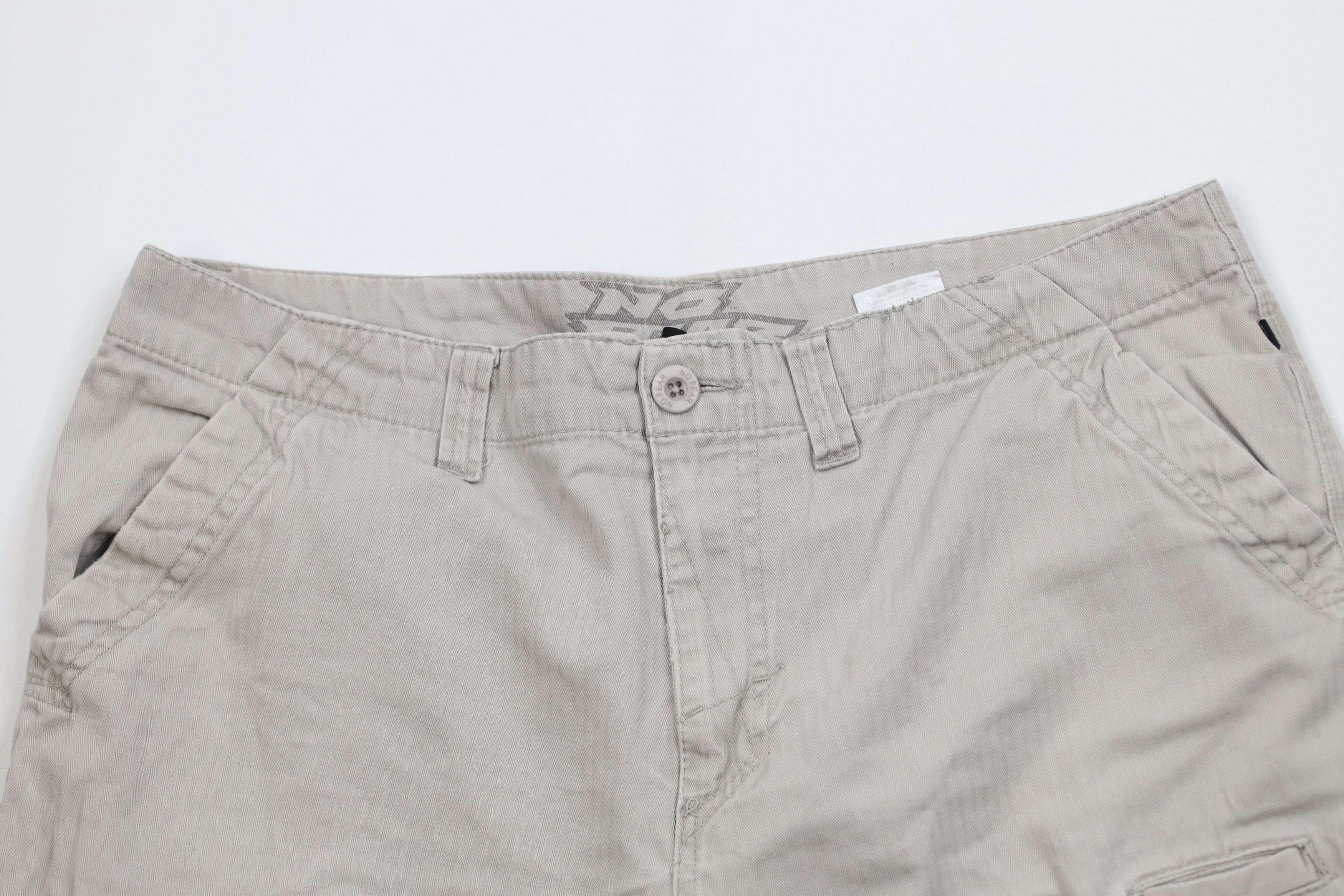 No Fear Vintage 90s Y2K No Fear Herringbone Baggy Cargo Shorts Gray Size US 38 / EU 54 - 2 Thumbnail