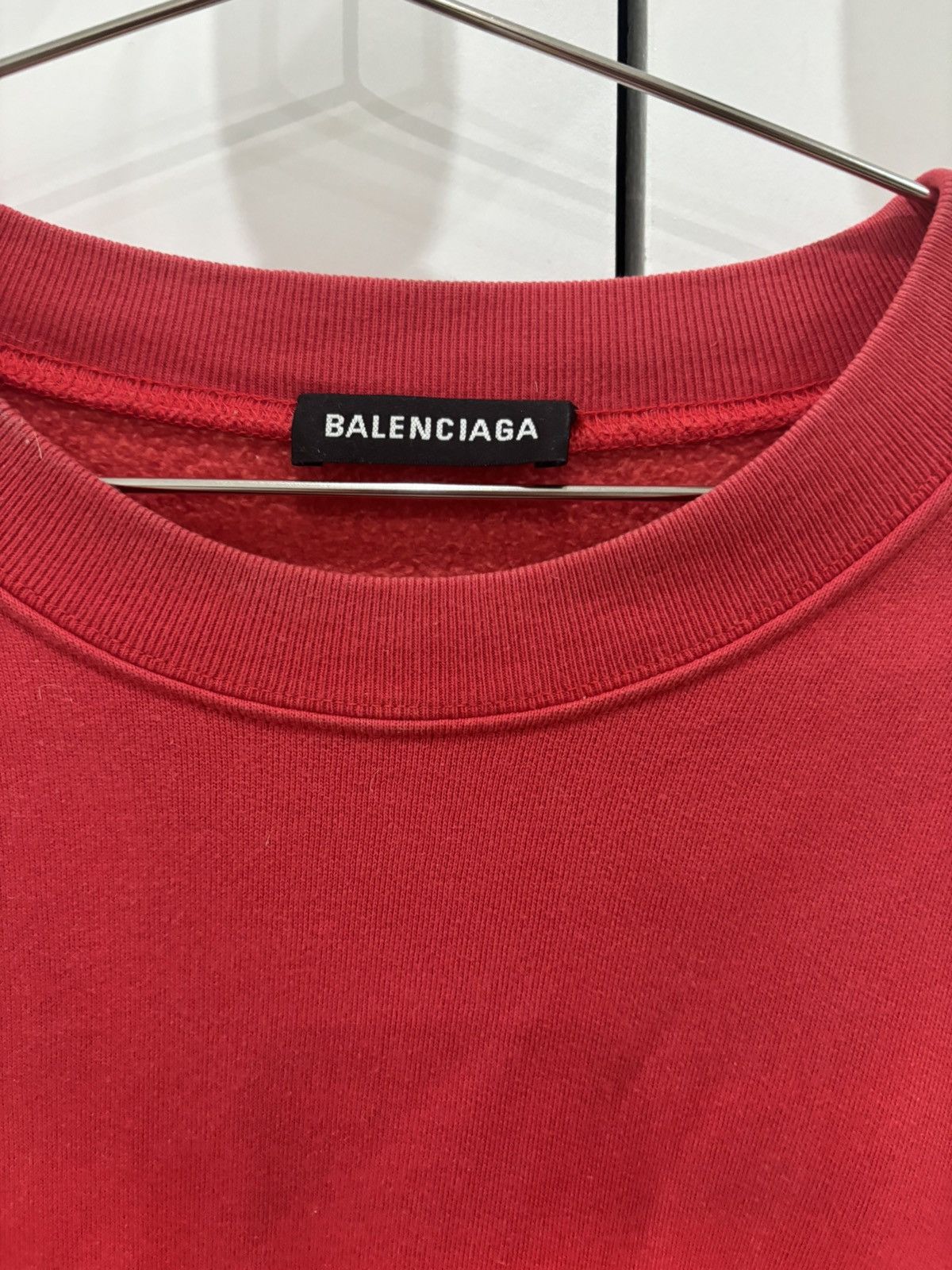 Balenciaga Balenciaga Red & Black Logo Crewneck Size US M / EU 48-50 / 2 - 5 Thumbnail