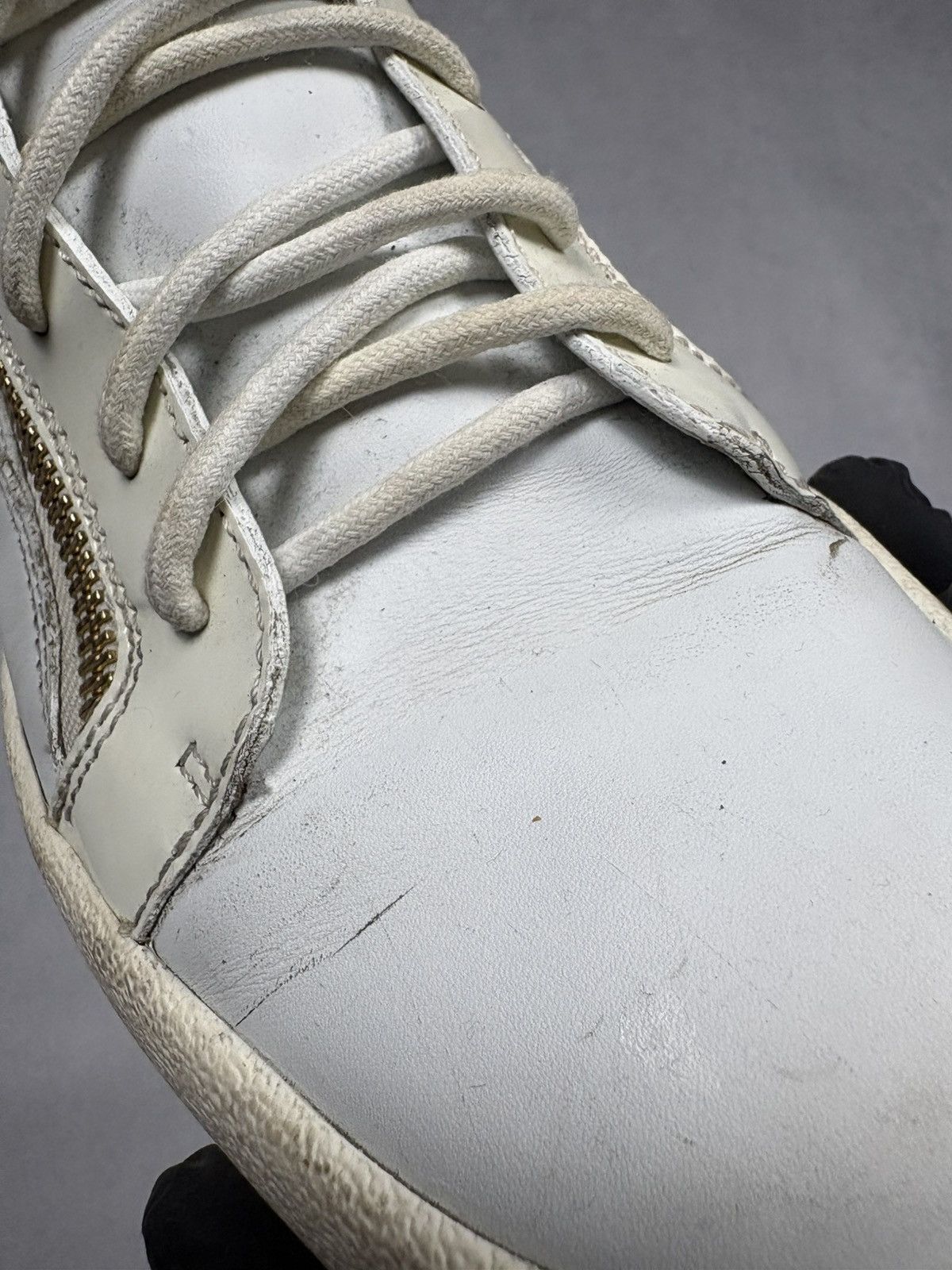Giuseppe Zanotti Giuseppe Zanotti White Leather Zip Low Top Sneakers EU43 Size US 10 / EU 43 - 22 Thumbnail