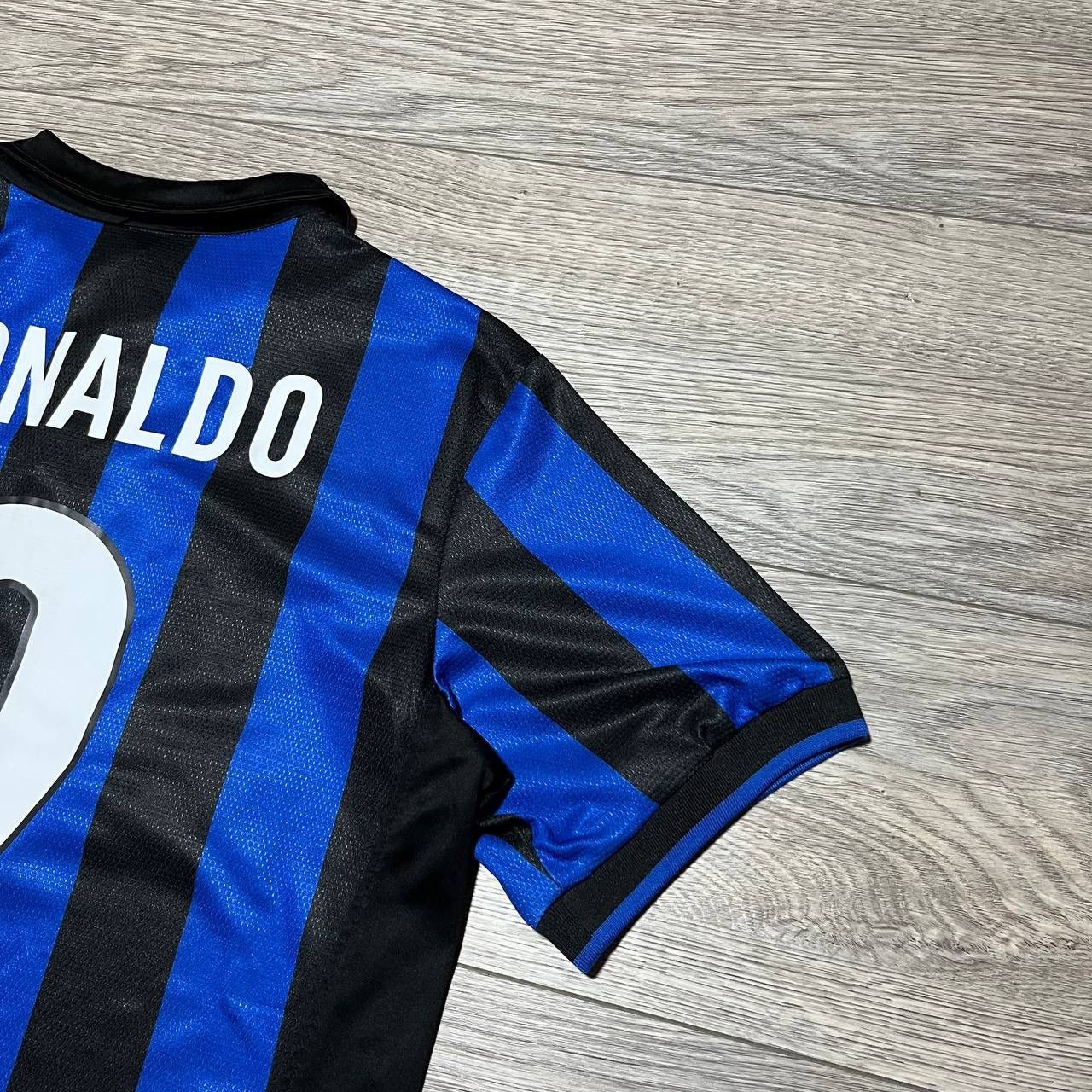 Nike Ronaldo Inter Milan 1999 2000 Nike Soccer Jersey Size US S / EU 44-46 / 1 - 8 Thumbnail