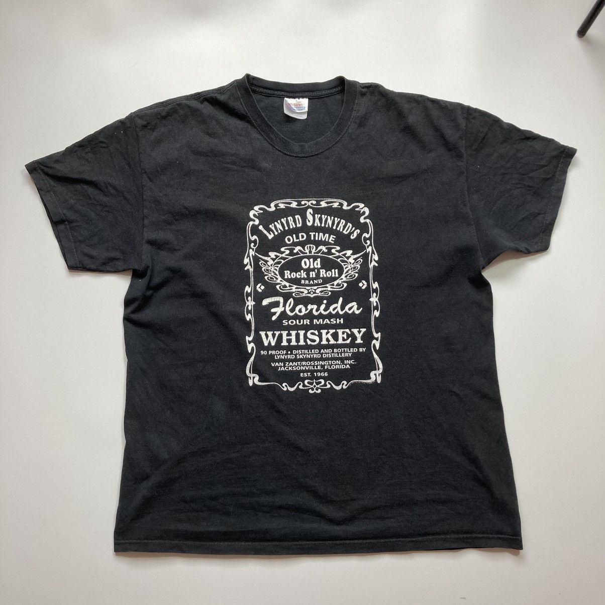 Band Tees vintage lynyrd skynyrd jack daniel’s southern rock band tee Size US XL / EU 56 / 4 - 1 Thumbnail