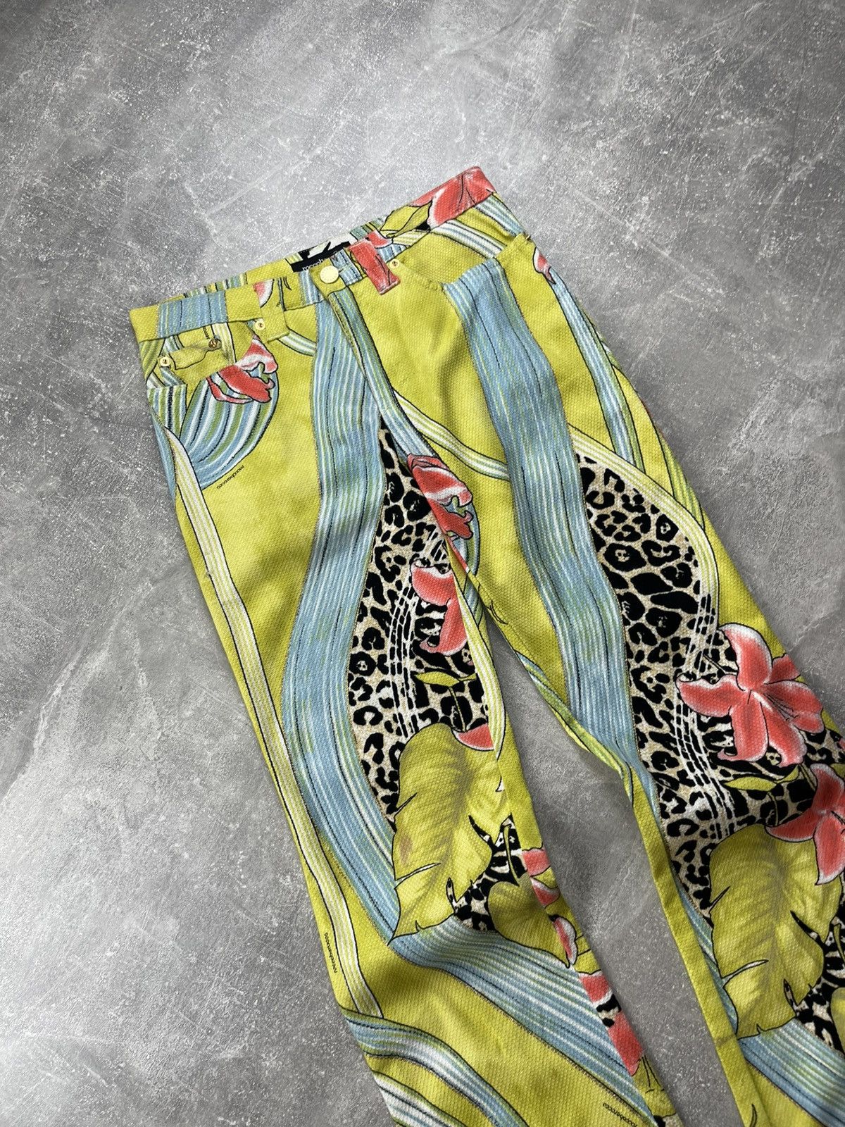 Other Rocco Barocco Tropical Y2K Leopard Zebra Floral Flared Pants Size 28" / US 6 / IT 42 - 3 Thumbnail