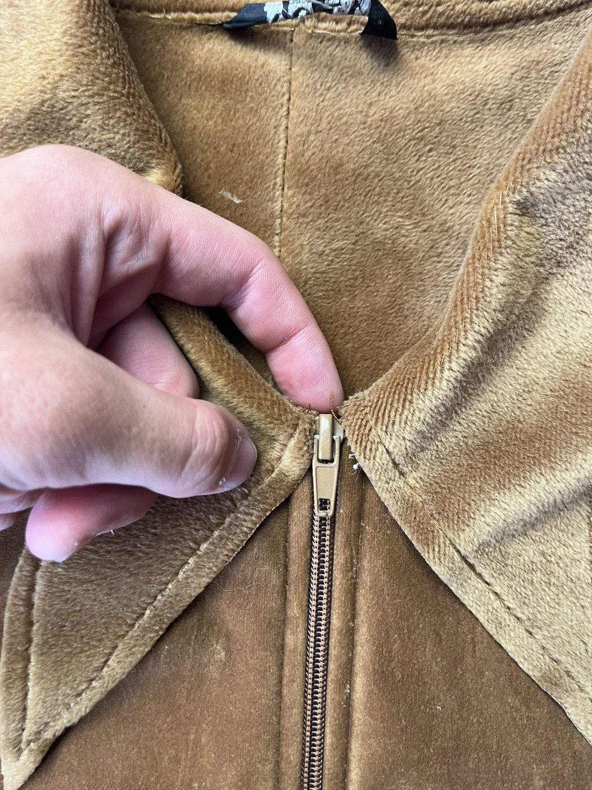 Japanese Brand Vintage Fringed Leather Suede Cowboy Western Jacket Size L / US 10 / IT 46 - 13 Thumbnail