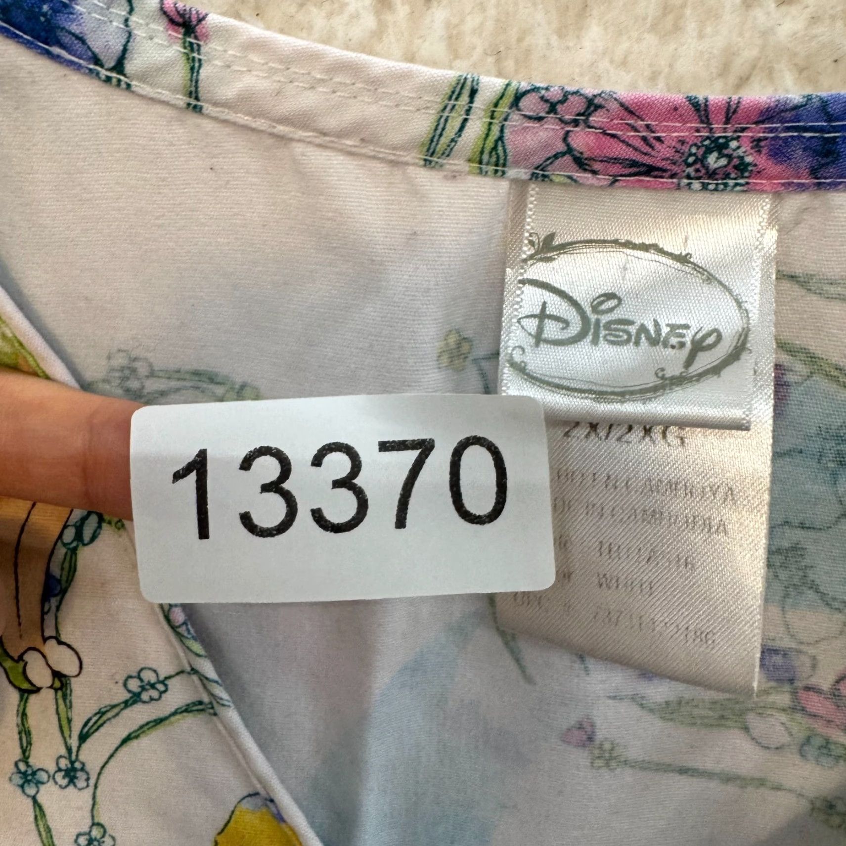Disney VINTAGE Disney Tinkerbell Scrub Top White 2XL Womens Nurse XXL Size US XXL / EU 58 / 5 - 7 Thumbnail