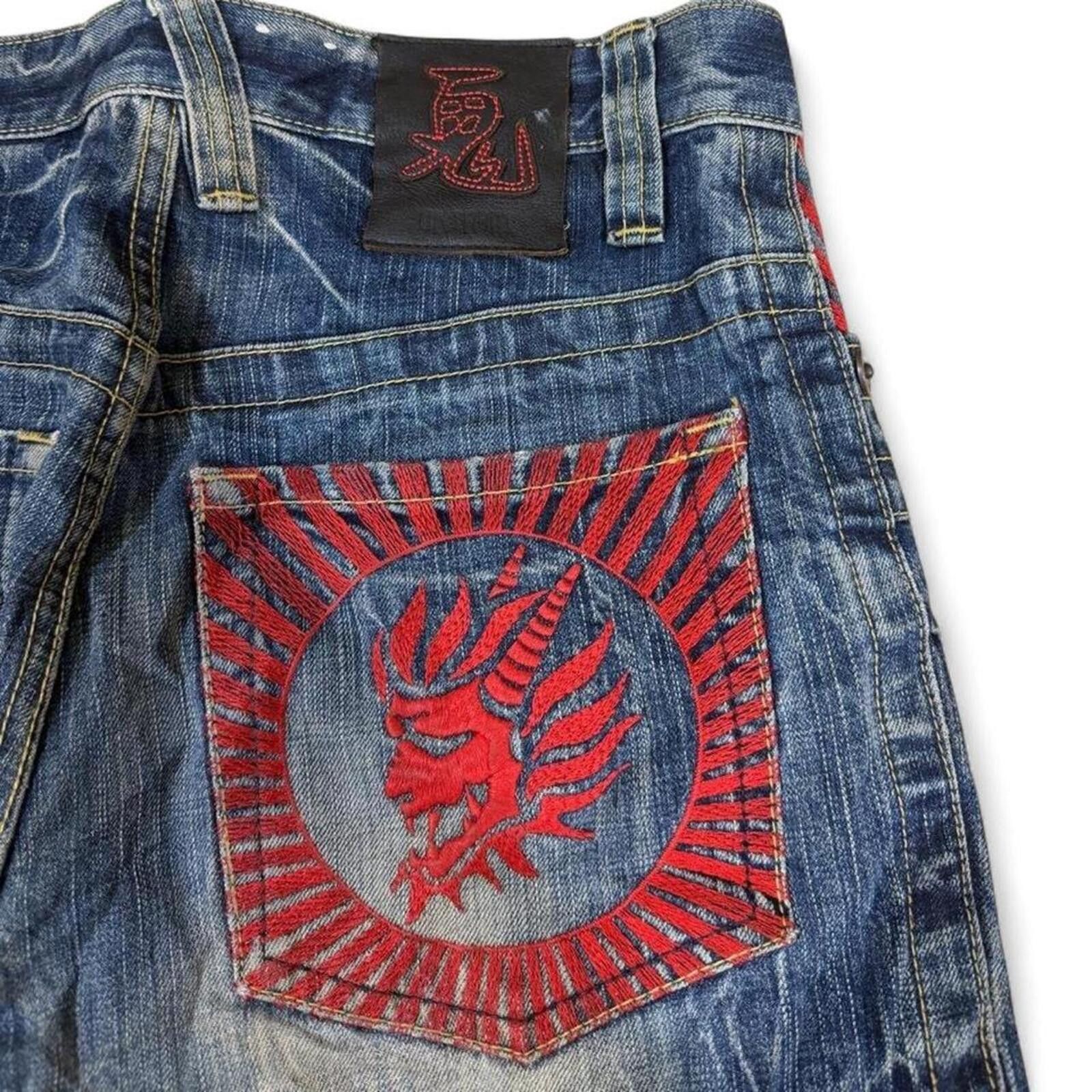 True Religion VINTAGE ONIARAI MUD WASH AND EMBROIDERY LOGO ON BACK DENIM Size US 30 / EU 46 - 3 Thumbnail