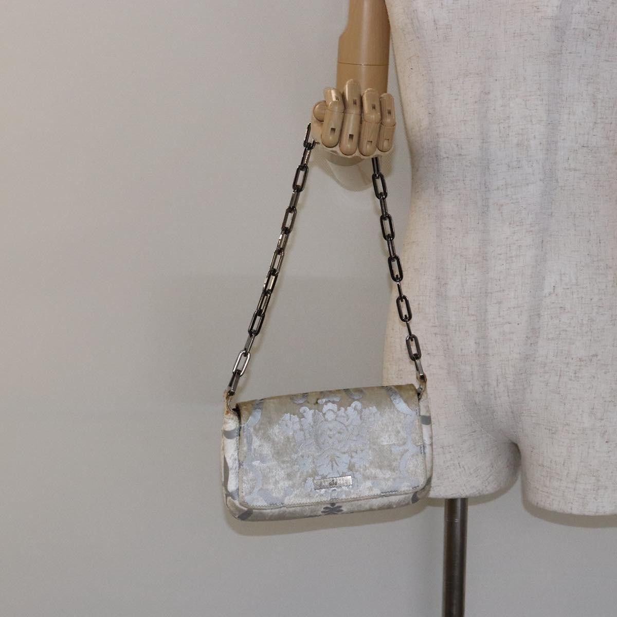 Gucci GUCCI Chain Shoulder Bag Velor White 007 2033 007 2033 Size ONE SIZE - 24 Thumbnail