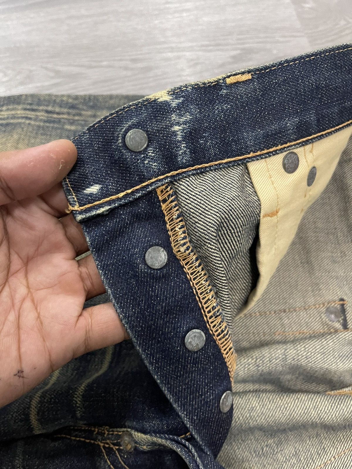 Levi's Vintage Clothing Levi’s 501xx Big E Buckle Back Selvedges distressed denim Size US 29 - 9 Thumbnail