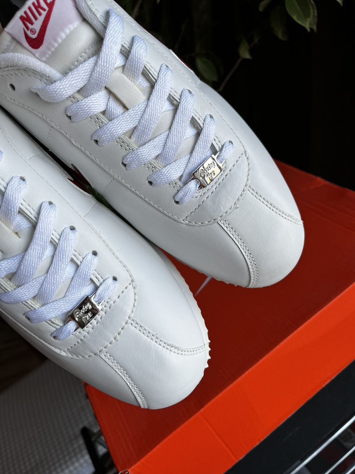 Nike Rare Nike Cortez Deluxe “Jewel Swoosh” 2004 Size US 10 / EU 43 - 15 Thumbnail