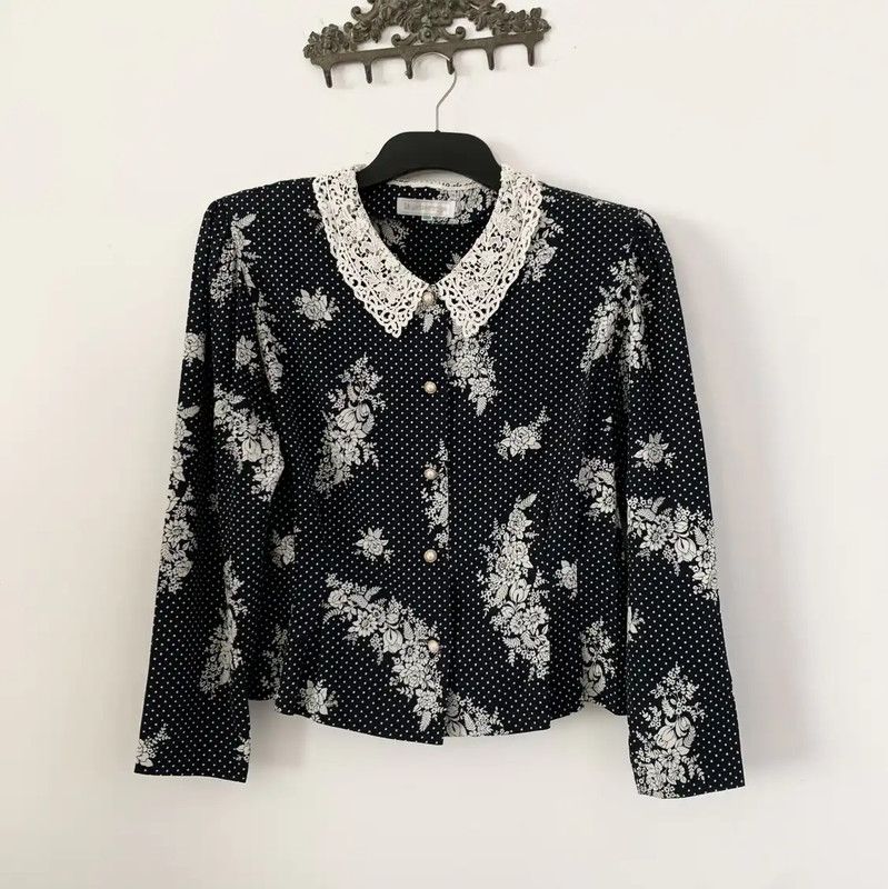 Burberry Women's Black Floral Cardigan