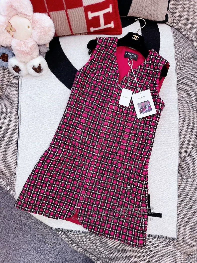 Chanel Chanel 23K red and black mixed colour braided sleeveless d Size XS / US 0-2 / IT 36-38 - 1 Thumbnail