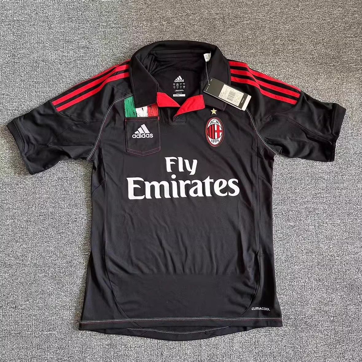 Other 2012 2013 AC Milan Jersey Size US XL / EU 56 / 4 - 1 Thumbnail