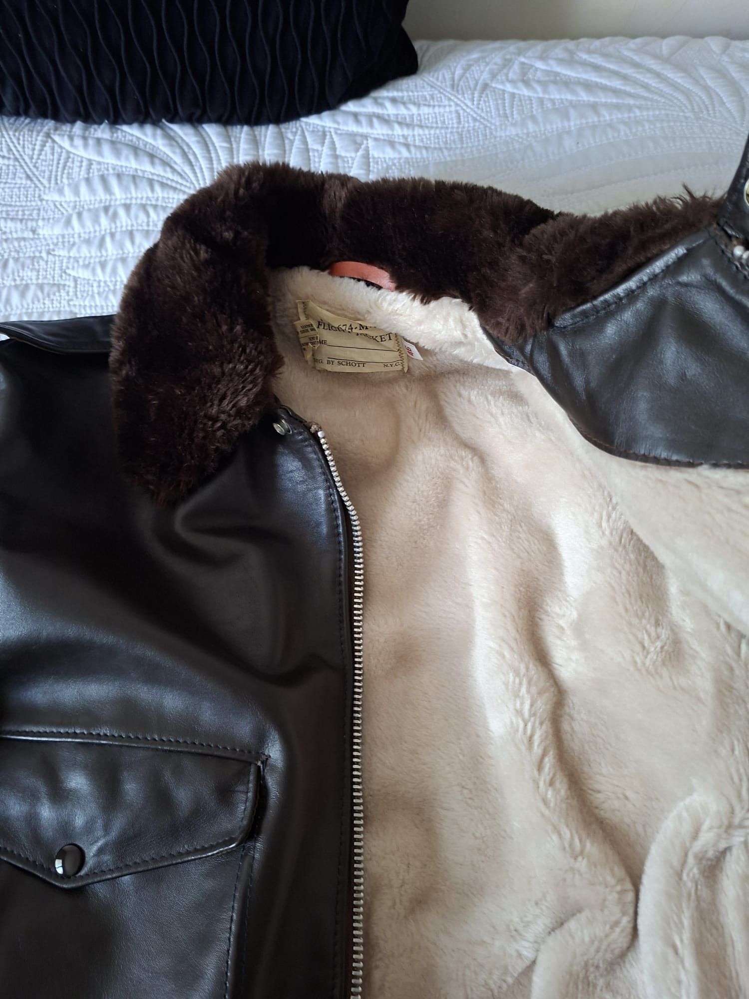 Schott Vintage Schott NYC IS674MS Leather Flight Jacket Made in USA Size US L / EU 52-54 / 3 - 5 Thumbnail