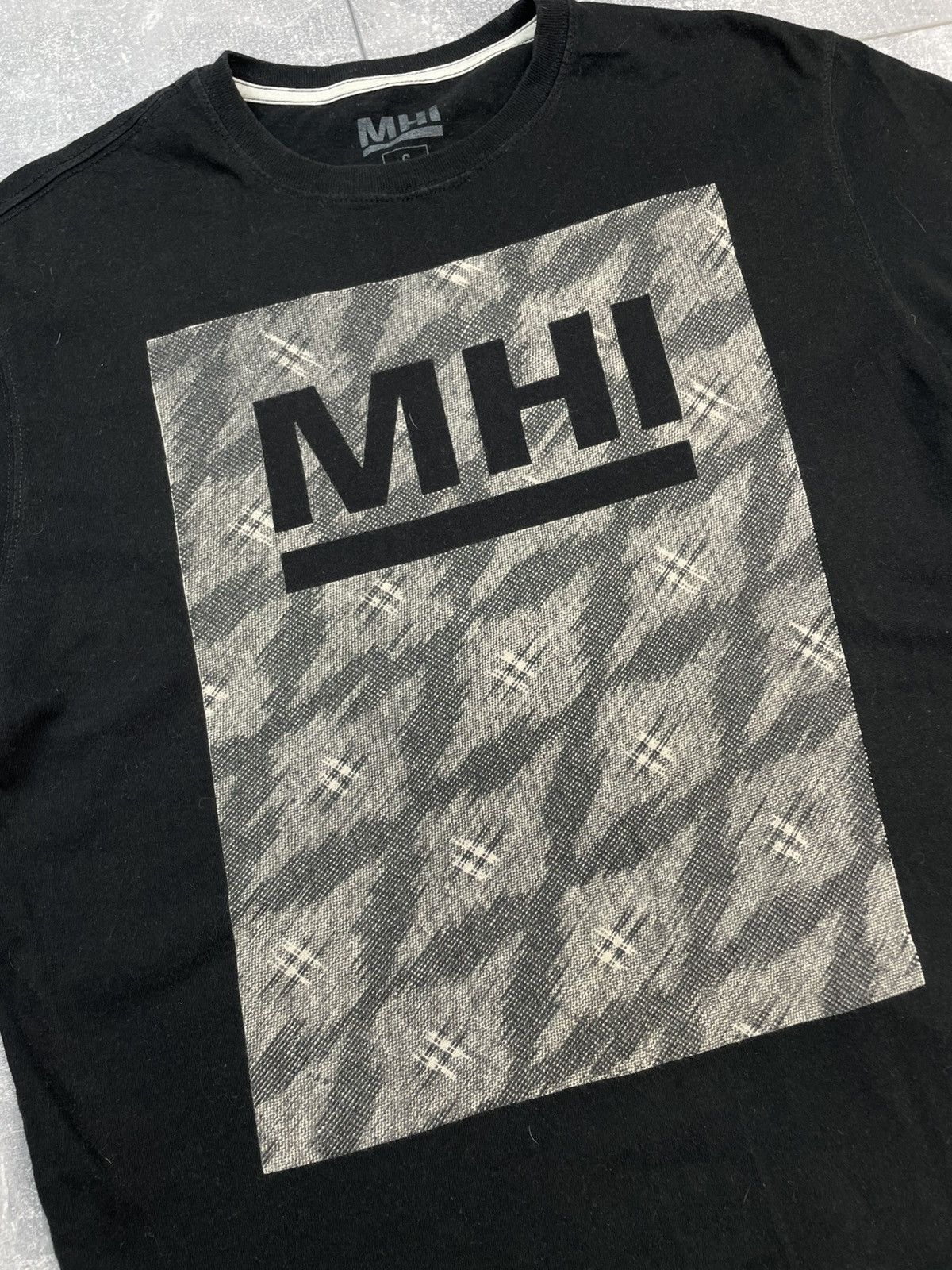 Maharishi MHI by Maharishi Vintage Big Logo T-shirt Size US S / EU 44-46 / 1 - 2 Thumbnail