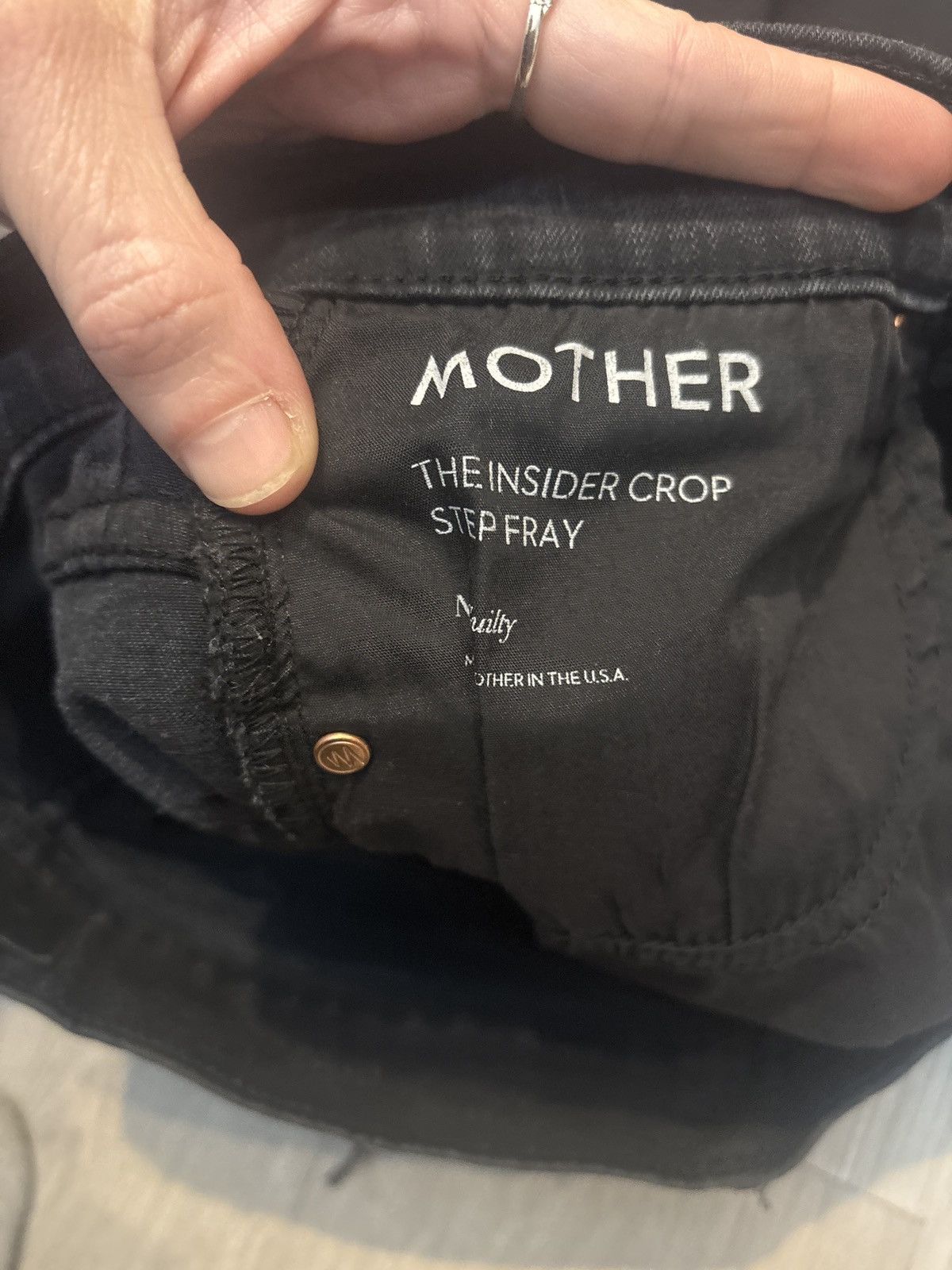 MOTHER MOTHER Insider Crop Step Fray Jean Black “Not Guilty”Size 28 Size 28" / US 6 / IT 42 - 4 Thumbnail