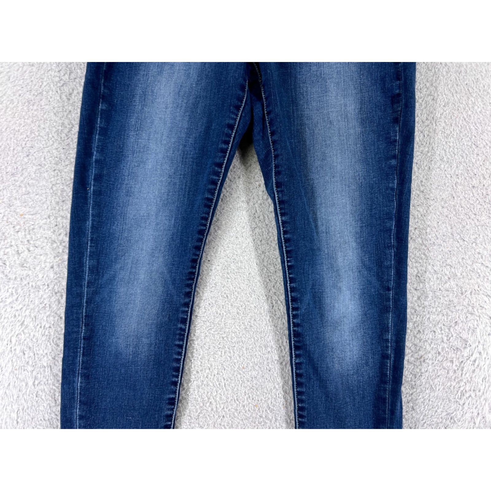 Levi's Levi's Jeans Womens 26 Blue Denim Skinny Stretch 26x30 Regular 5-Pocket Design Light Blue Vintage No N/A Size 26" / US 2 / IT 38 - 6 Thumbnail