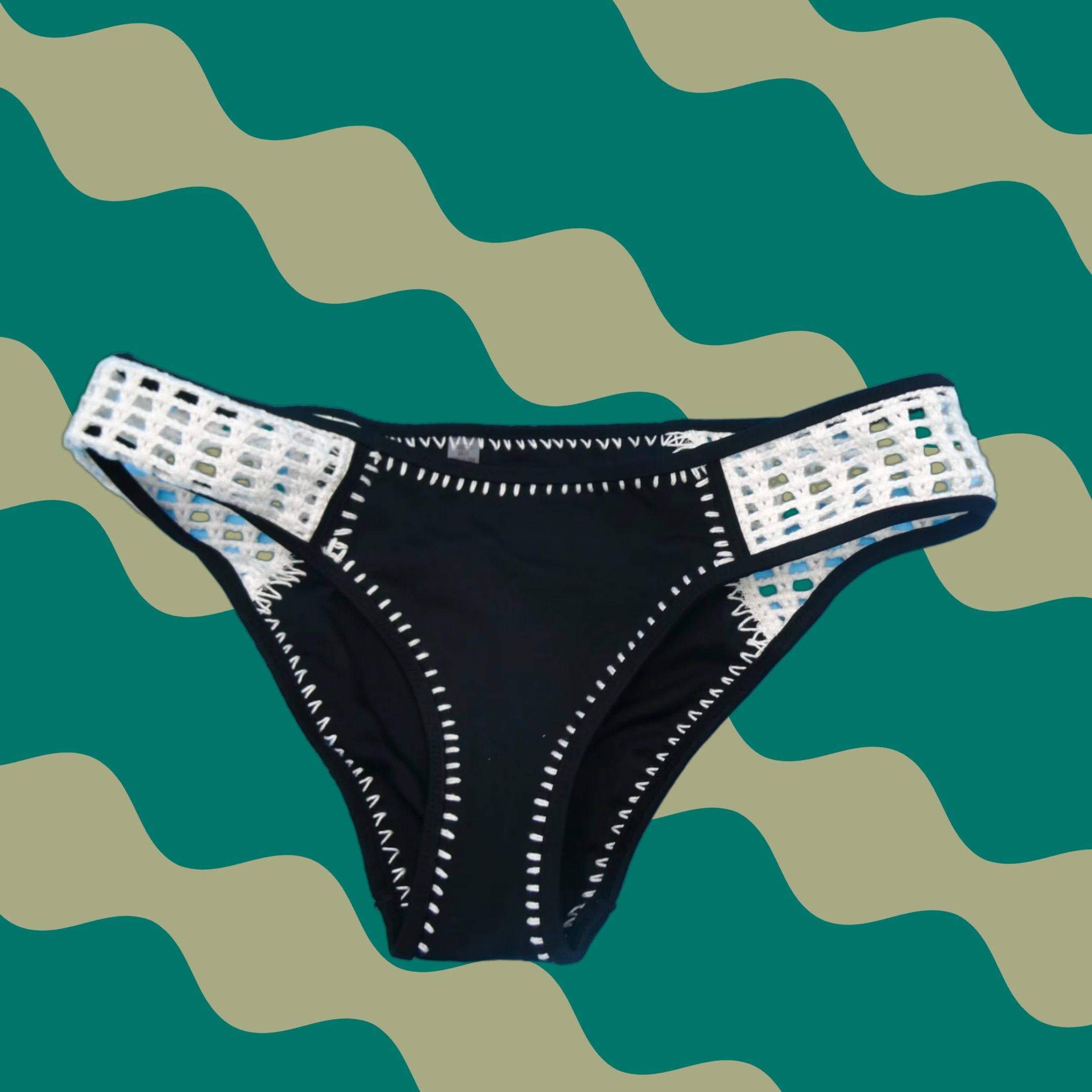 Victorias Secret Bottom Small Black White Crochet Thong Beach Bikini Swimwear VS