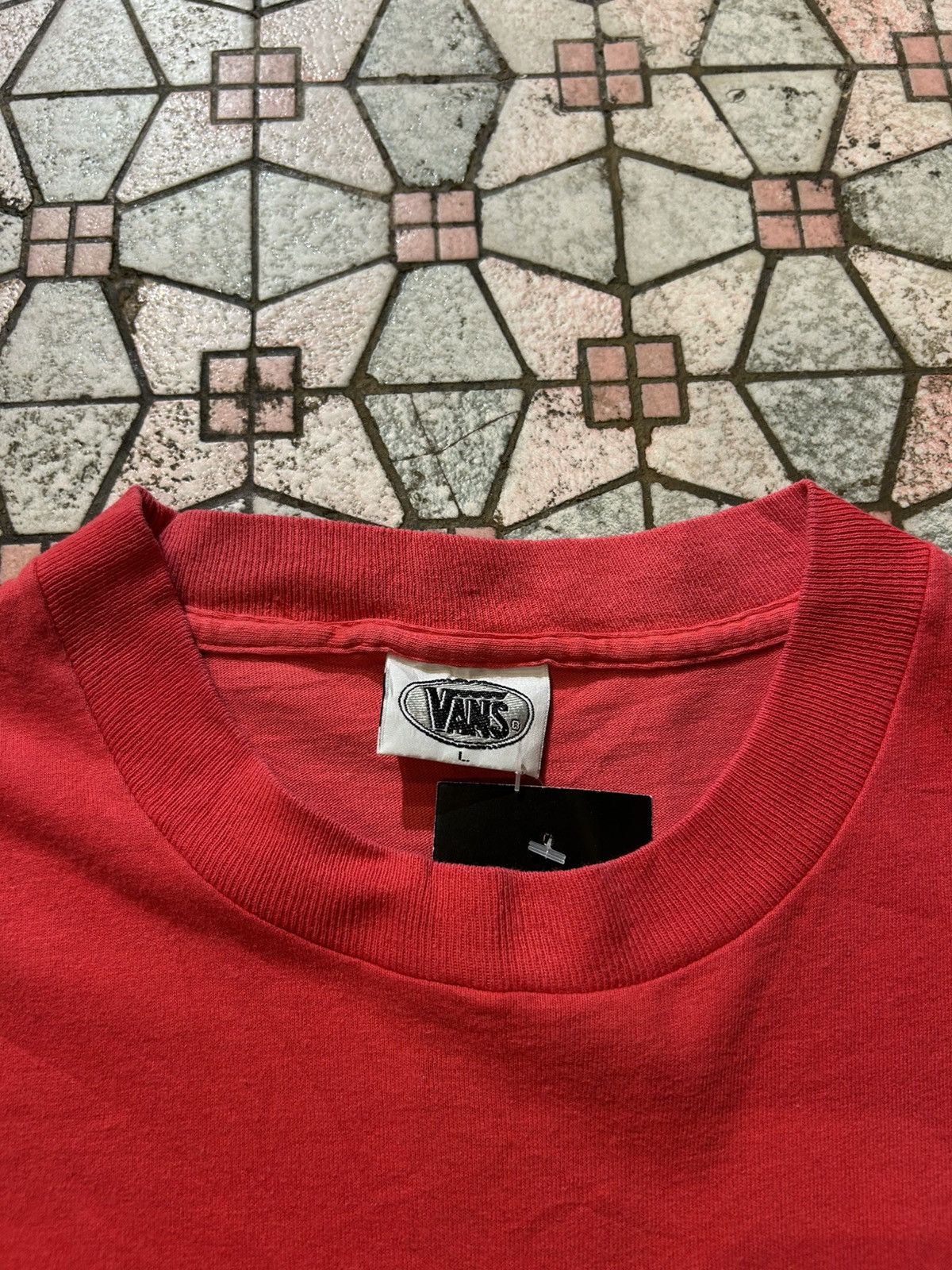 Vans Vintage 90s Vans Skateboards Tee Size US M / EU 48-50 / 2 - 16 Thumbnail