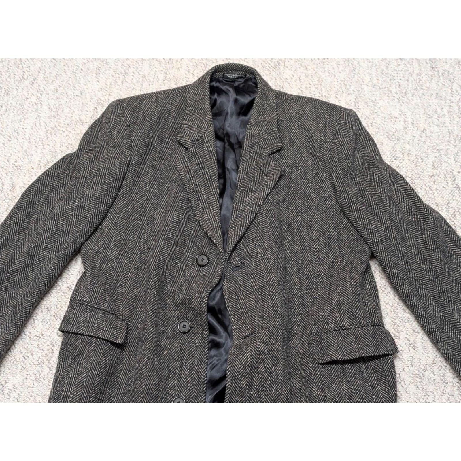 Vintage VINTAGE charcoal gray/gray tweed donegal wool overcoat long, 44/L, herringbone, trench coat, men, overcoat Size US L / EU 52-54 / 3 - 4 Thumbnail