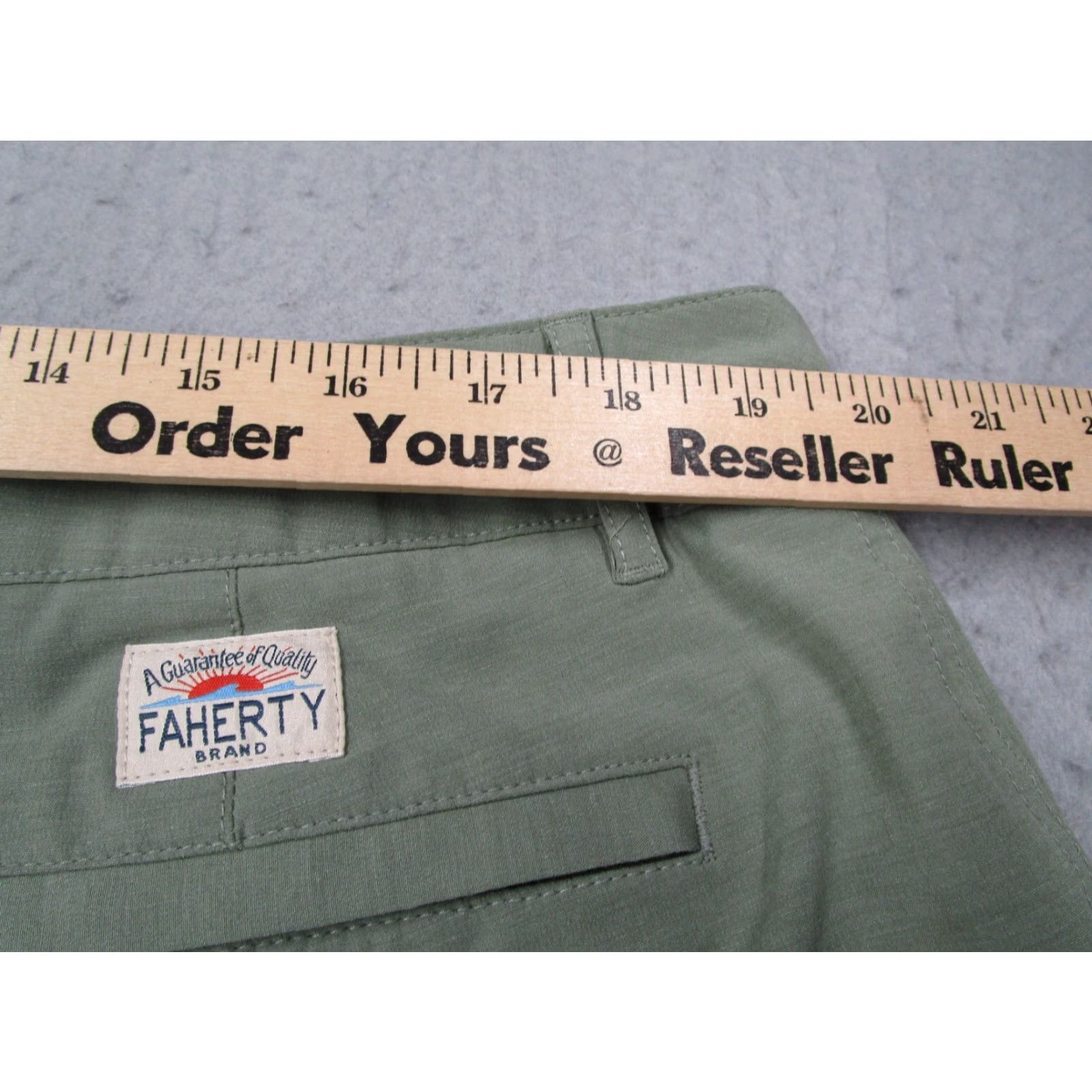 Faherty Faherty Shorts Mens 38 Green All Day 9" Casual Hybrid Beach Travel Walk Golf Size US 38 / EU 54 - 6 Thumbnail