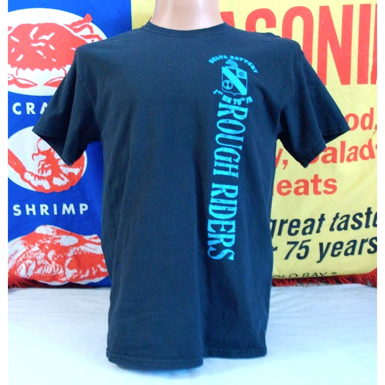 Gildan Nike Delta Battery Rough Riders T Shirt Men Large Army USA Military Graphic Print Double-Sided Black Cotton Gildan 2010s Size US L / EU 52-54 / 3 - 2 Thumbnail