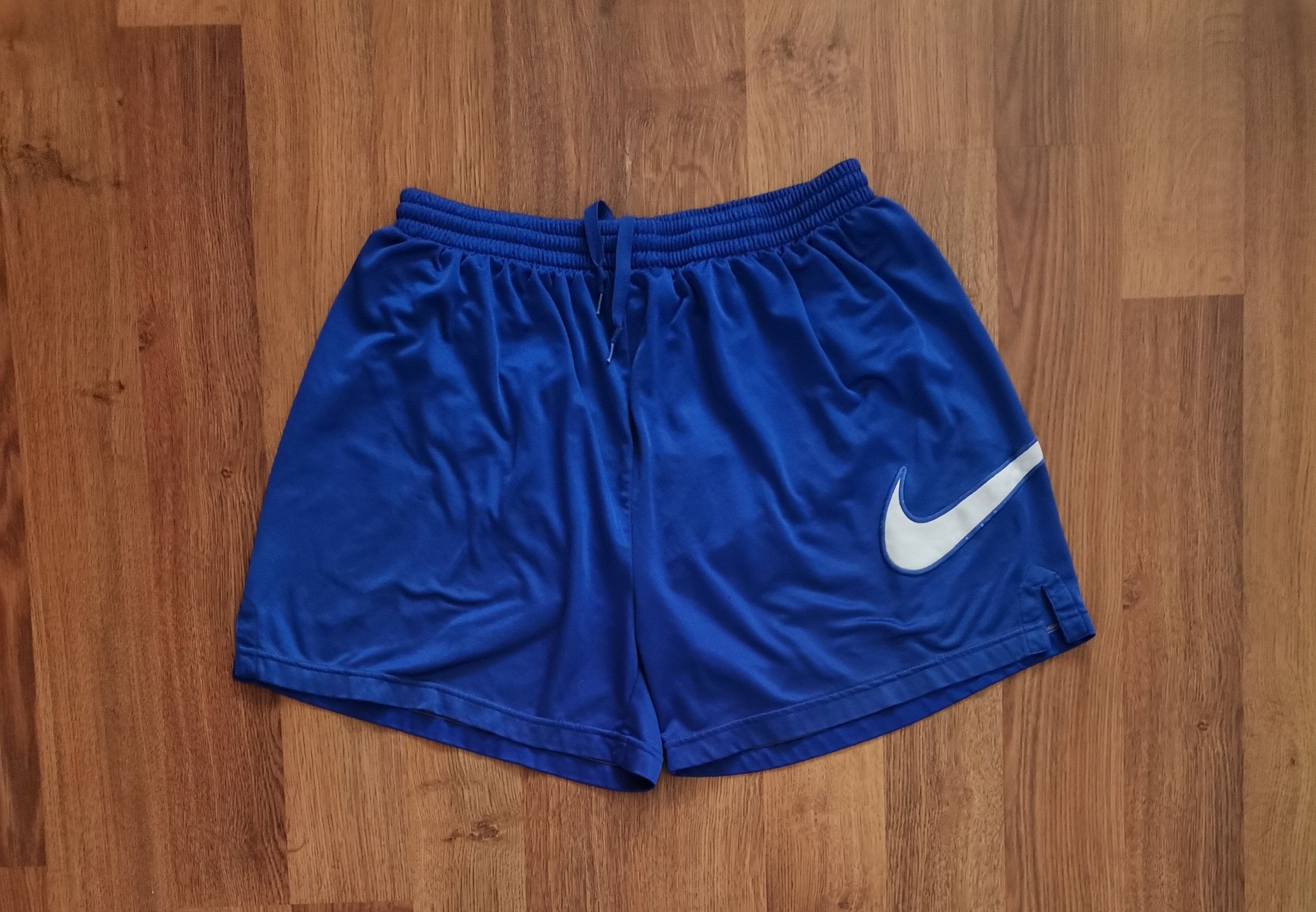 Nike Vintage Nike Swoosh Shorts Size US 34 / EU 50 - 1 Thumbnail