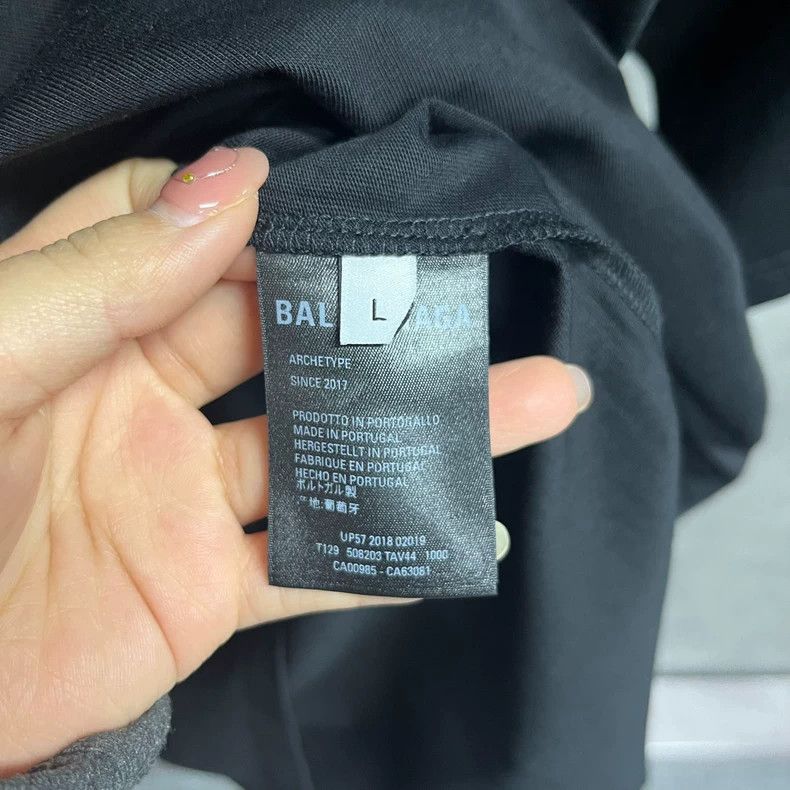 Balenciaga Balenciaga latest black cola print logo round neck short sl Size US M / EU 48-50 / 2 - 3 Thumbnail