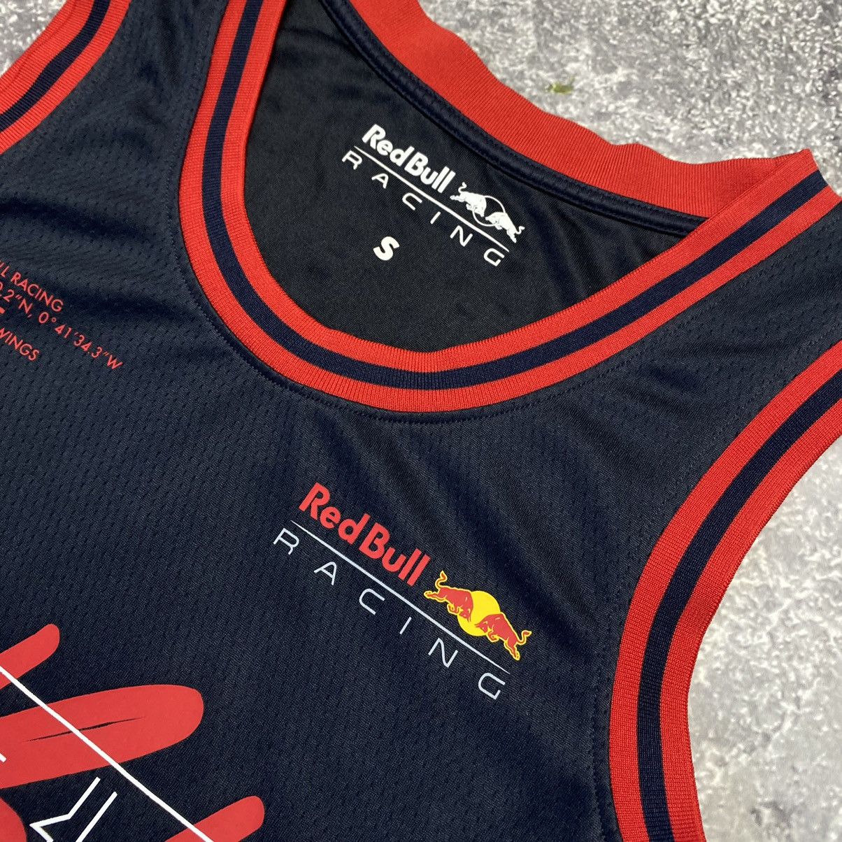 Red Bull Men’s Red Bull Racing Big Logo basketball Sleeveless Size US S / EU 44-46 / 1 - 6 Thumbnail