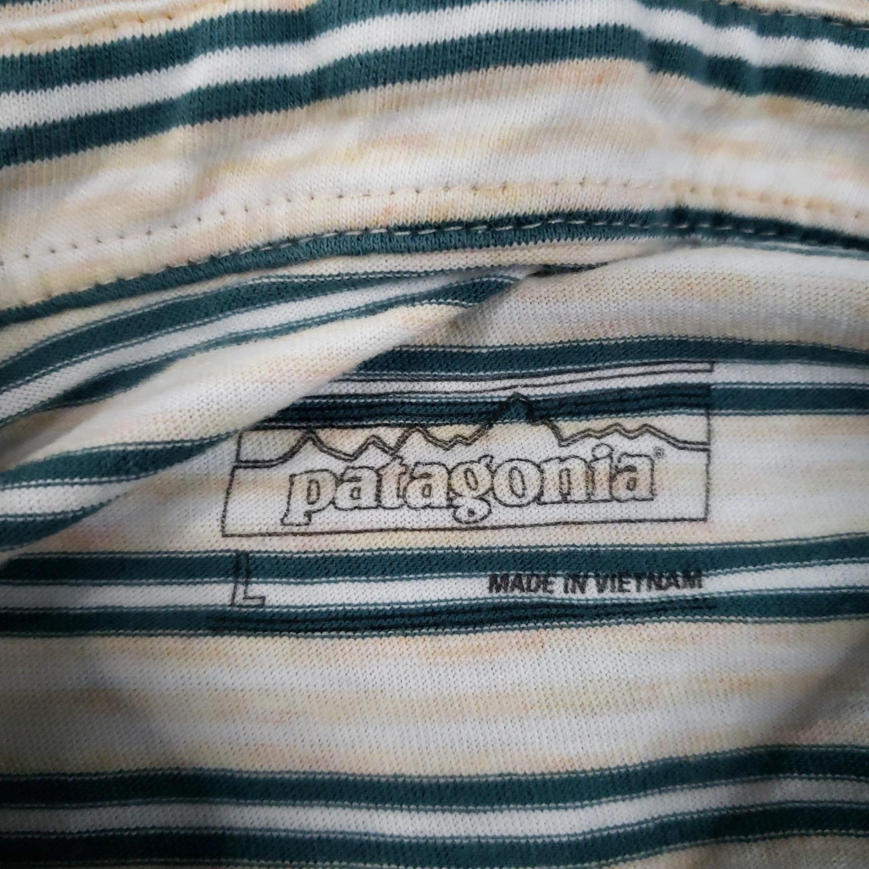 Patagonia Patagonia Polo Shirt Mens L White Green Striped 100% Cotton Size US L / EU 52-54 / 3 - 5 Thumbnail