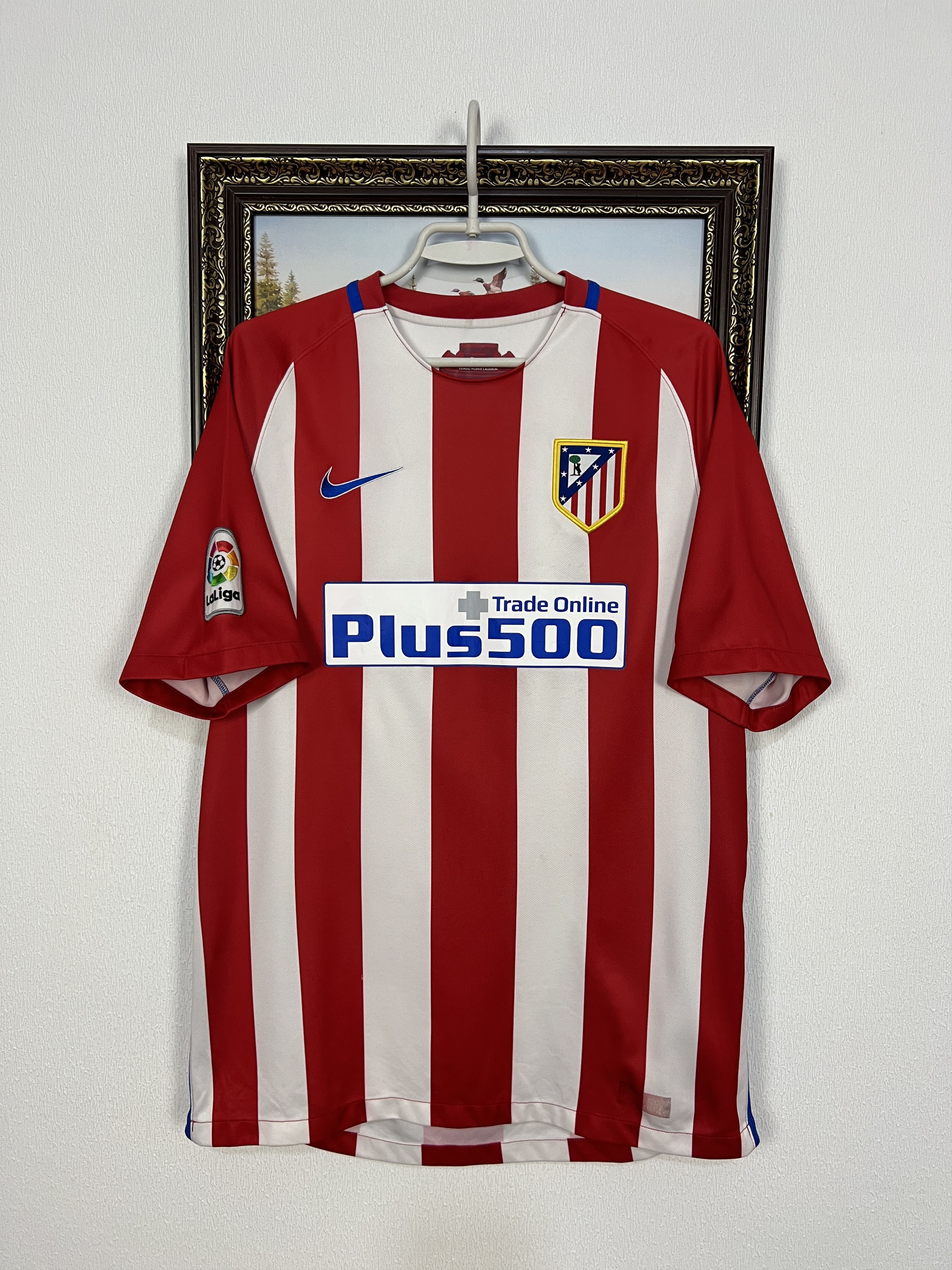 Nike Atletico Madrid Home football shirt 2016 Soccer Nike Jersey Size US L / EU 52-54 / 3 - 1 Thumbnail
