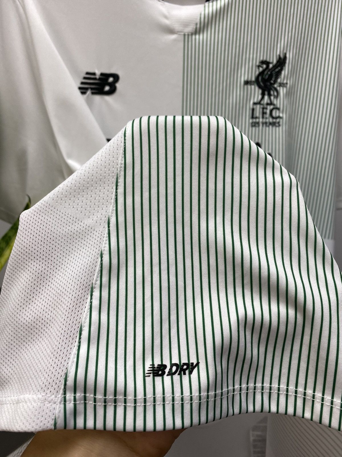 New Balance 2017 2018 Liverpool New Balance Away Soccer Jersey Size US XXL / EU 58 / 5 - 11 Thumbnail