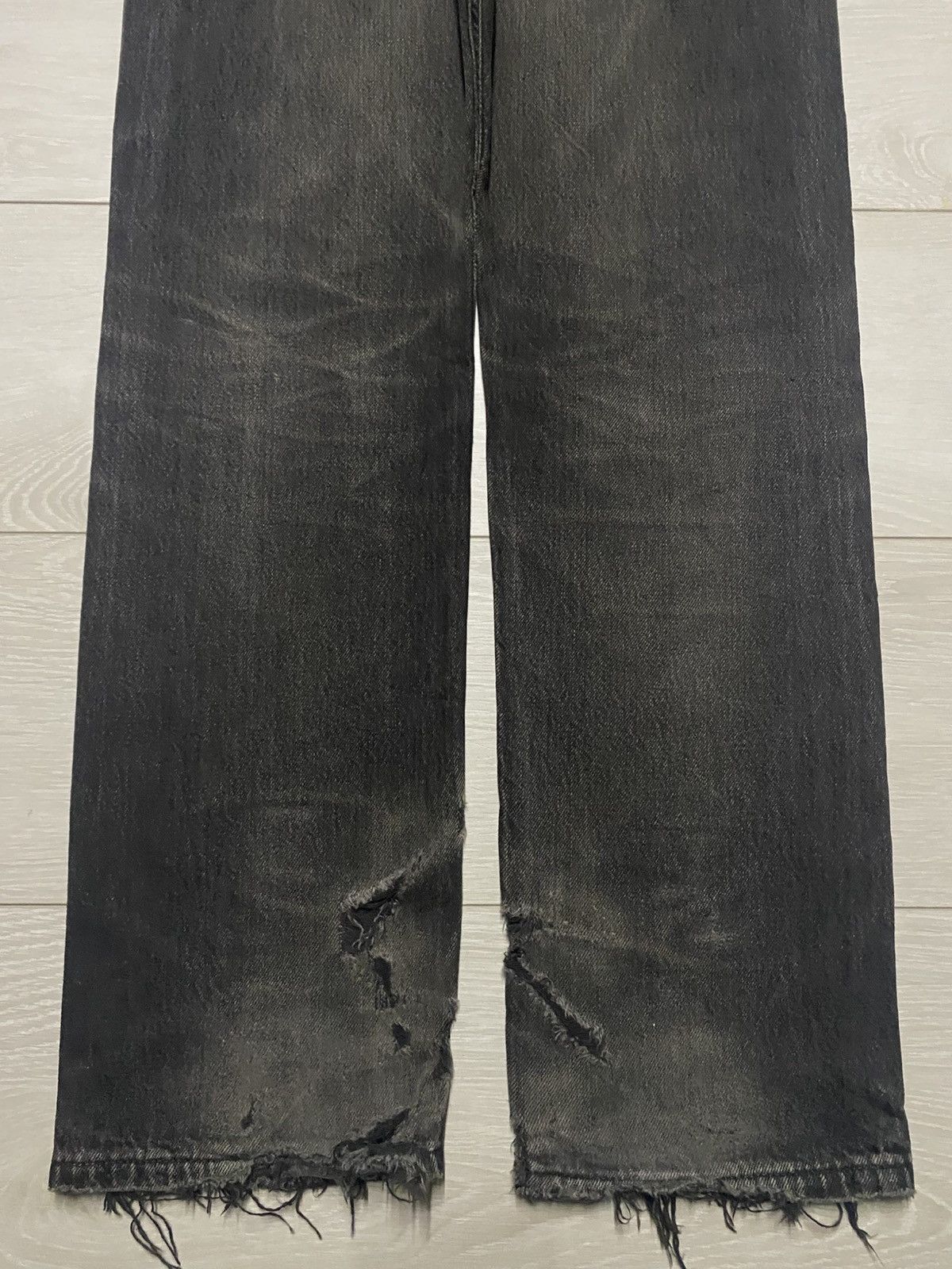 Levi's Vintage Levis 501 Black DenimTear Distressed Jeans Size US 29 - 6 Thumbnail