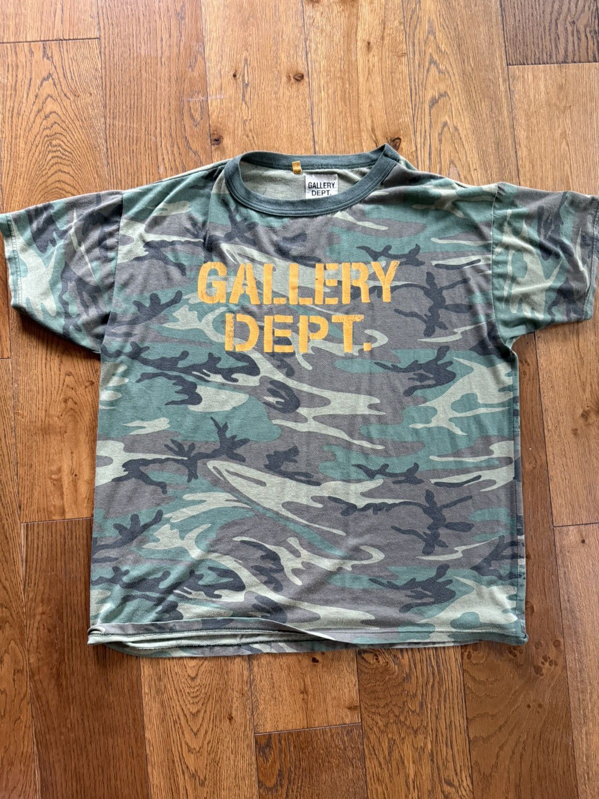 Gallery Dept. Gallery Dept. Camouflage Tshirt. Used/Worn Size US L / EU 52-54 / 3 - 1 Thumbnail