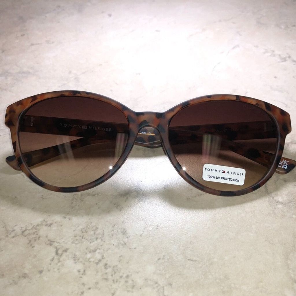 Tommy Hilfiger Tommy Hilfiger Classic Tortoiseshell Sunglasses Size ONE SIZE - 4 Thumbnail