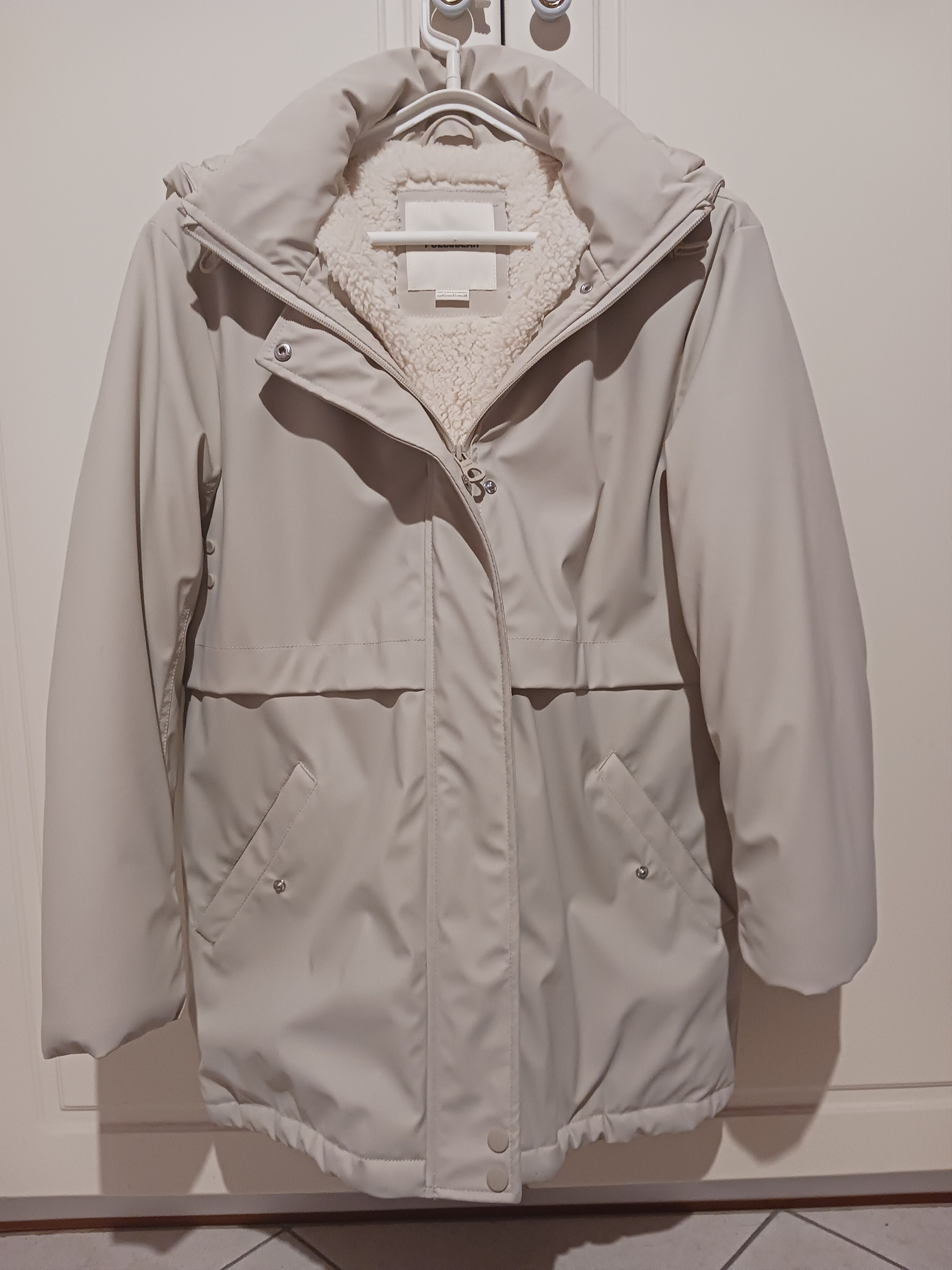 Pull & Bear Women's winter Jacket XS Size XS / US 0-2 / IT 36-38 - 1 Thumbnail