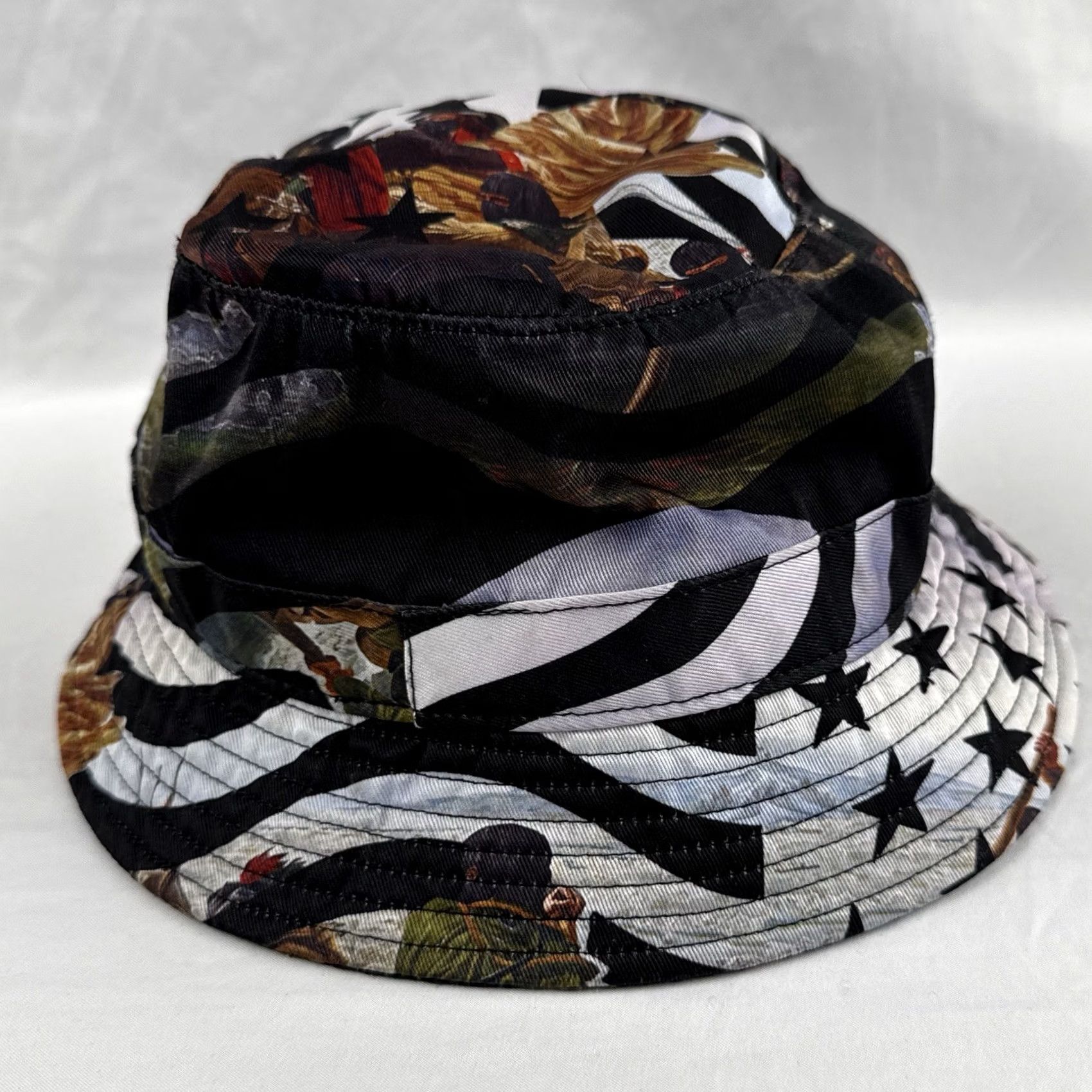 Crooks & Castles Crooks & Castles Bucket Hat Stars Stripes AOP USA Flag Streetwear Men One Size Multicolor Colorful Cotton Polyester Pattern AOP Beach Hip Hop Size ONE SIZE - 2 Thumbnail