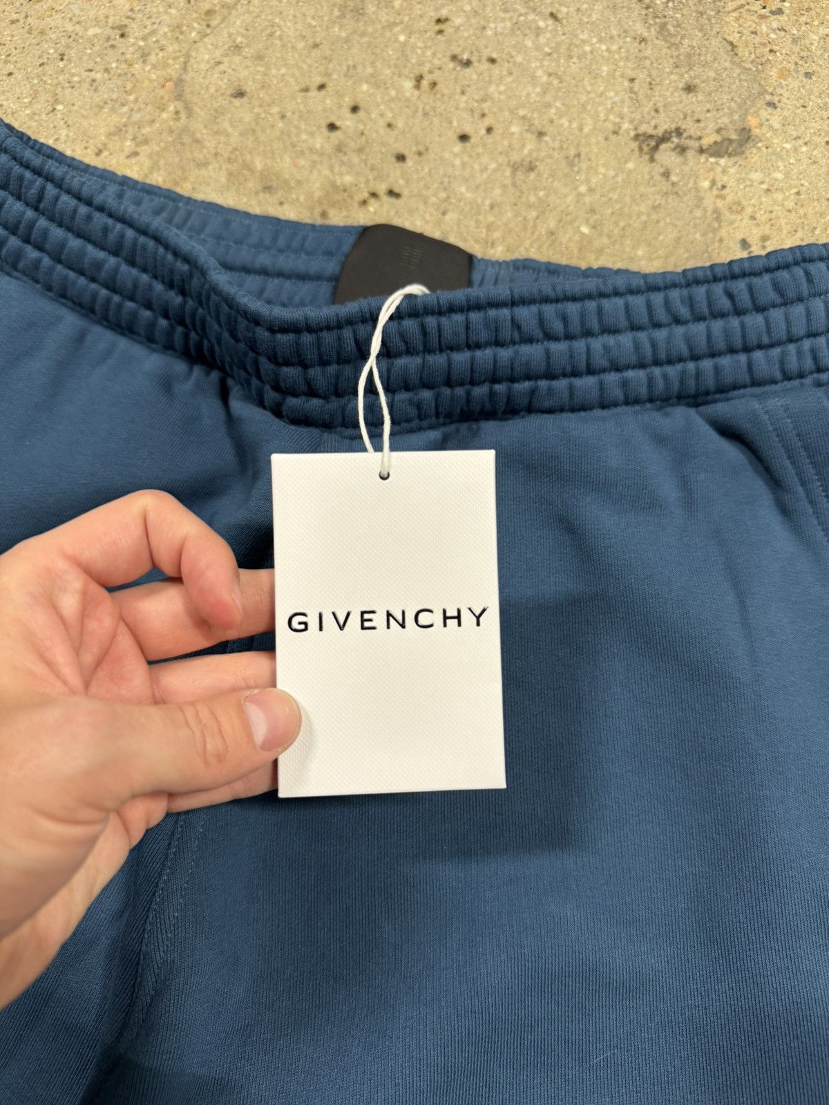 Givenchy Givenchy Logo Printed Sweatshorts NEW 900$ Size US 32 / EU 48 - 4 Thumbnail