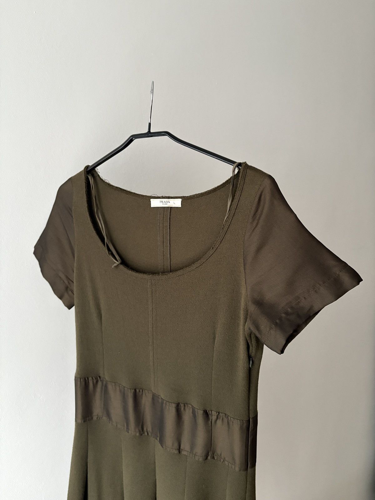 Miu Miu × Prada Prada khaki 2010 dress Size M / US 6-8 / IT 42-44 - 5 Thumbnail