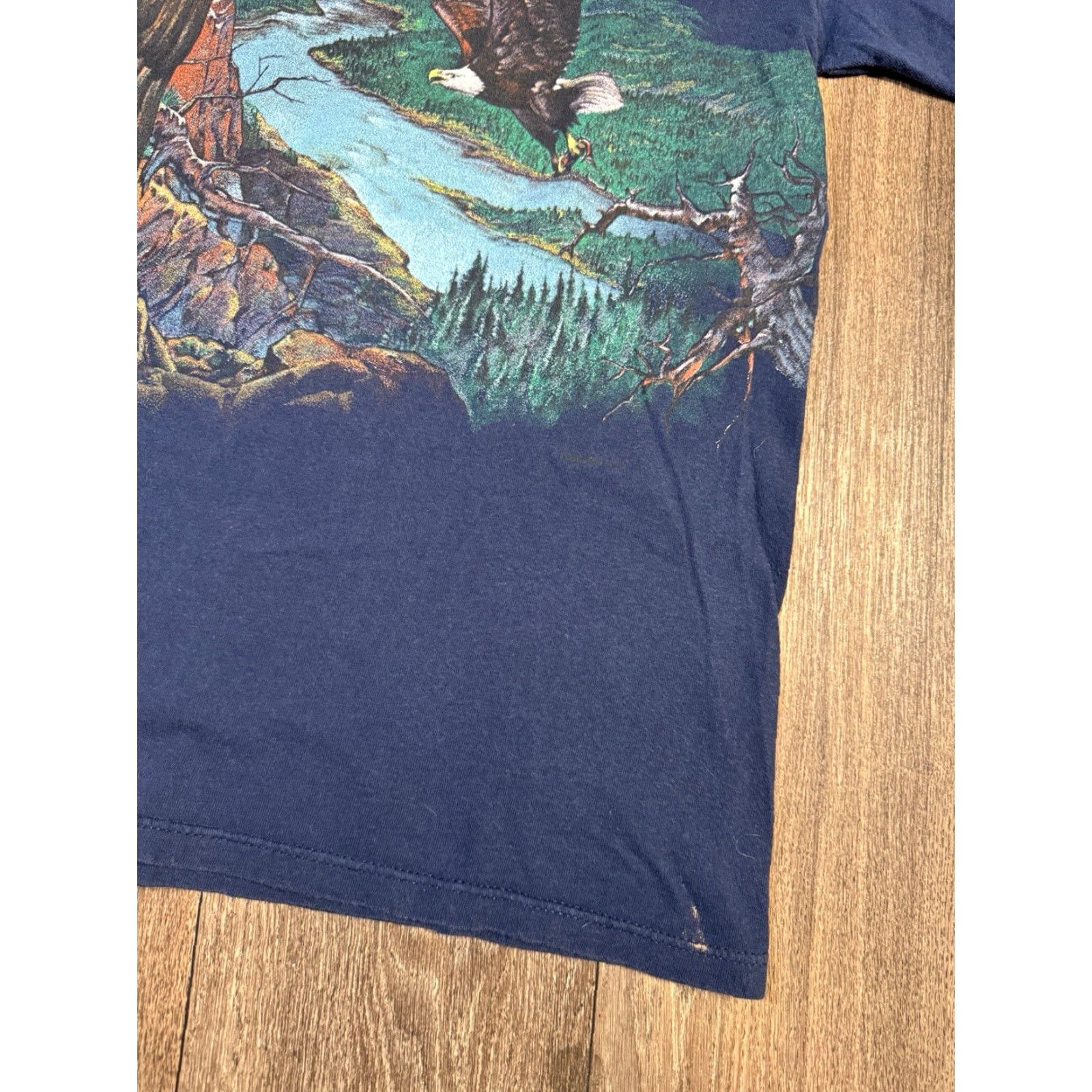 Vintage VINTAGE 1994 American Bald Eagle Wrap Around Print T-Shirt Large Mens Blue Nature Animals Shirt Size US L / EU 52-54 / 3 - 5 Thumbnail