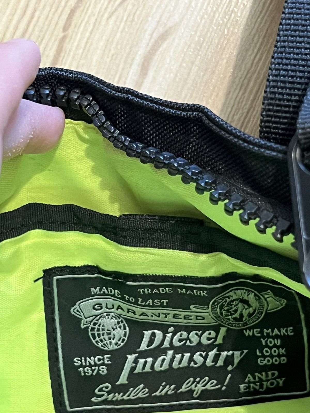 Diesel × Vintage Diesel vintage sling bag messenger black Size ONE SIZE - 7 Thumbnail