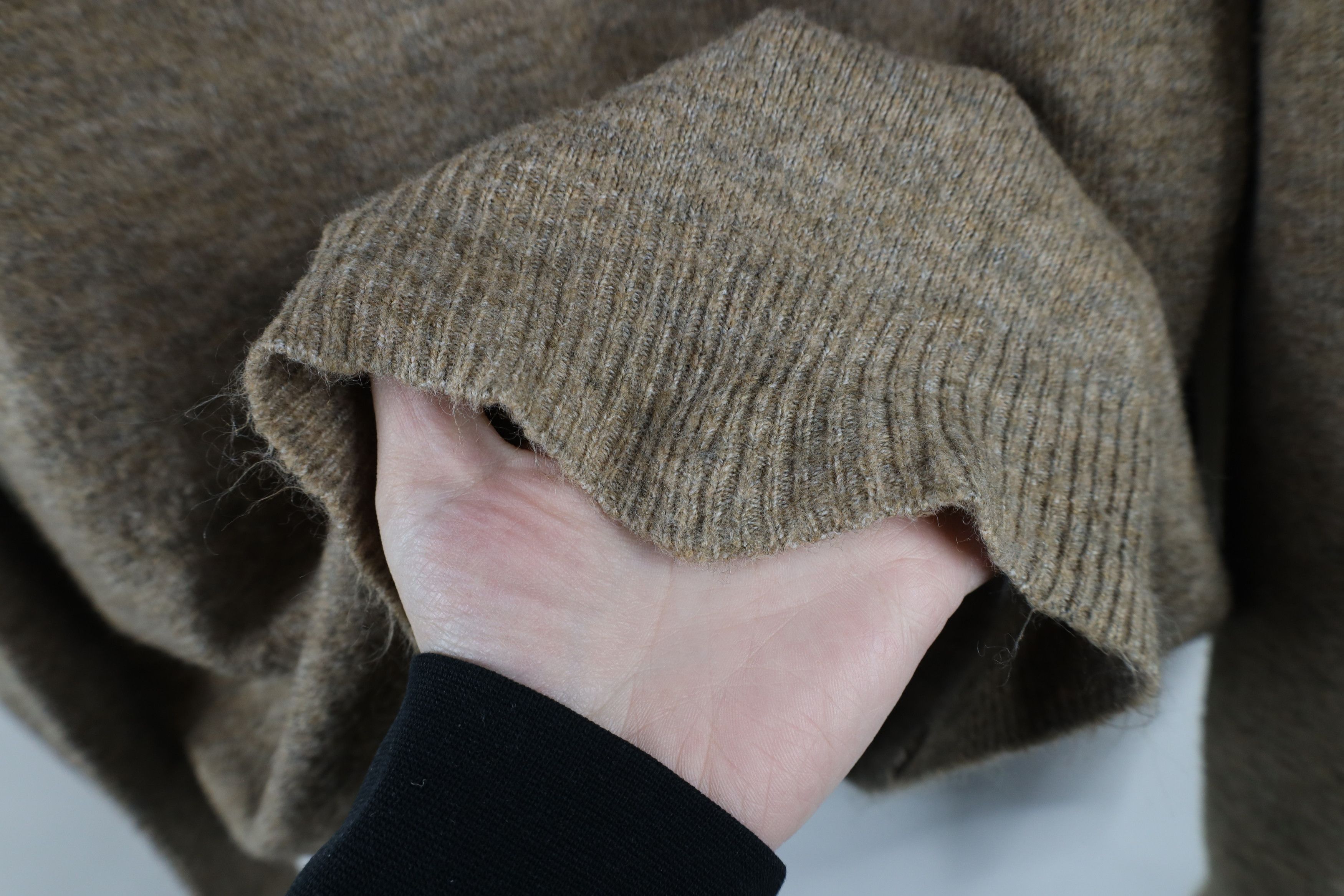 Vintage Vintage 90s Streetwear Knit Crewneck Sweater Oatmeal Brown Size US L / EU 52-54 / 3 - 4 Thumbnail