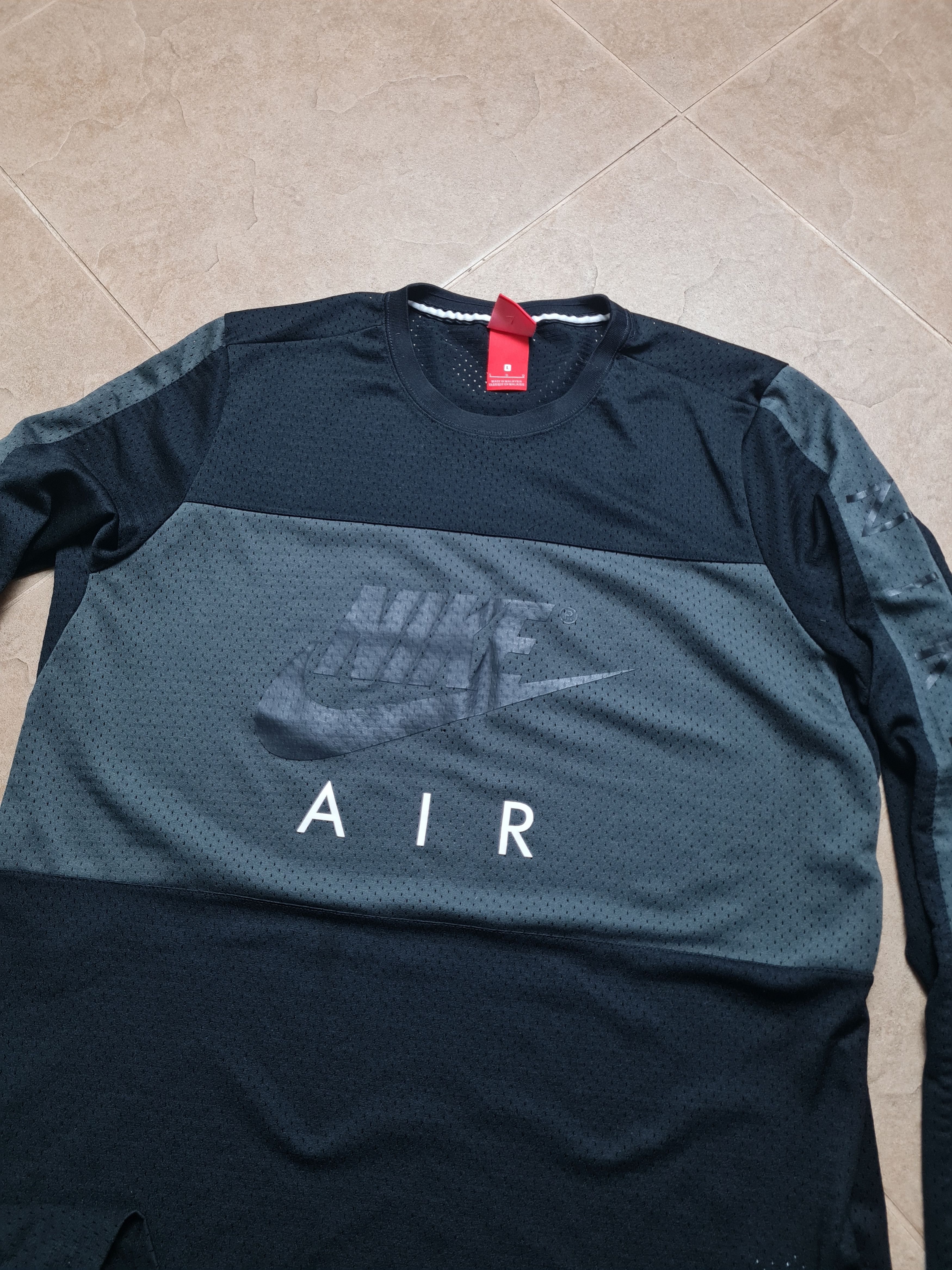 Nike Nike Air Long Sleeve Crew Mesh Shirt Max Black Grey T-shirt Size US L / EU 52-54 / 3 - 11 Thumbnail