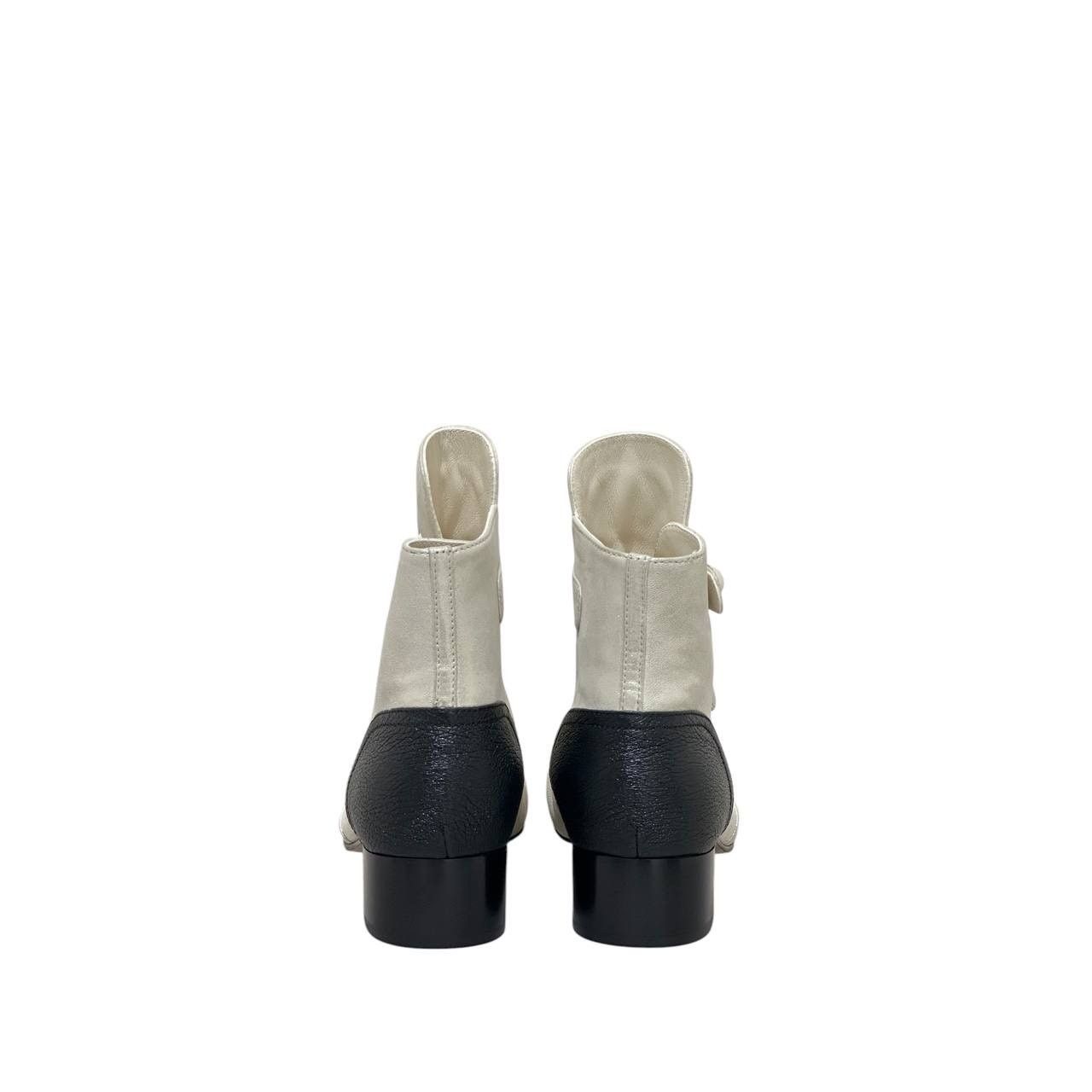 Chanel NWB Chanel Rare Cream, Black Gold PearlAnkle Boots Sz.40 Size US 9 / IT 39 - 5 Thumbnail