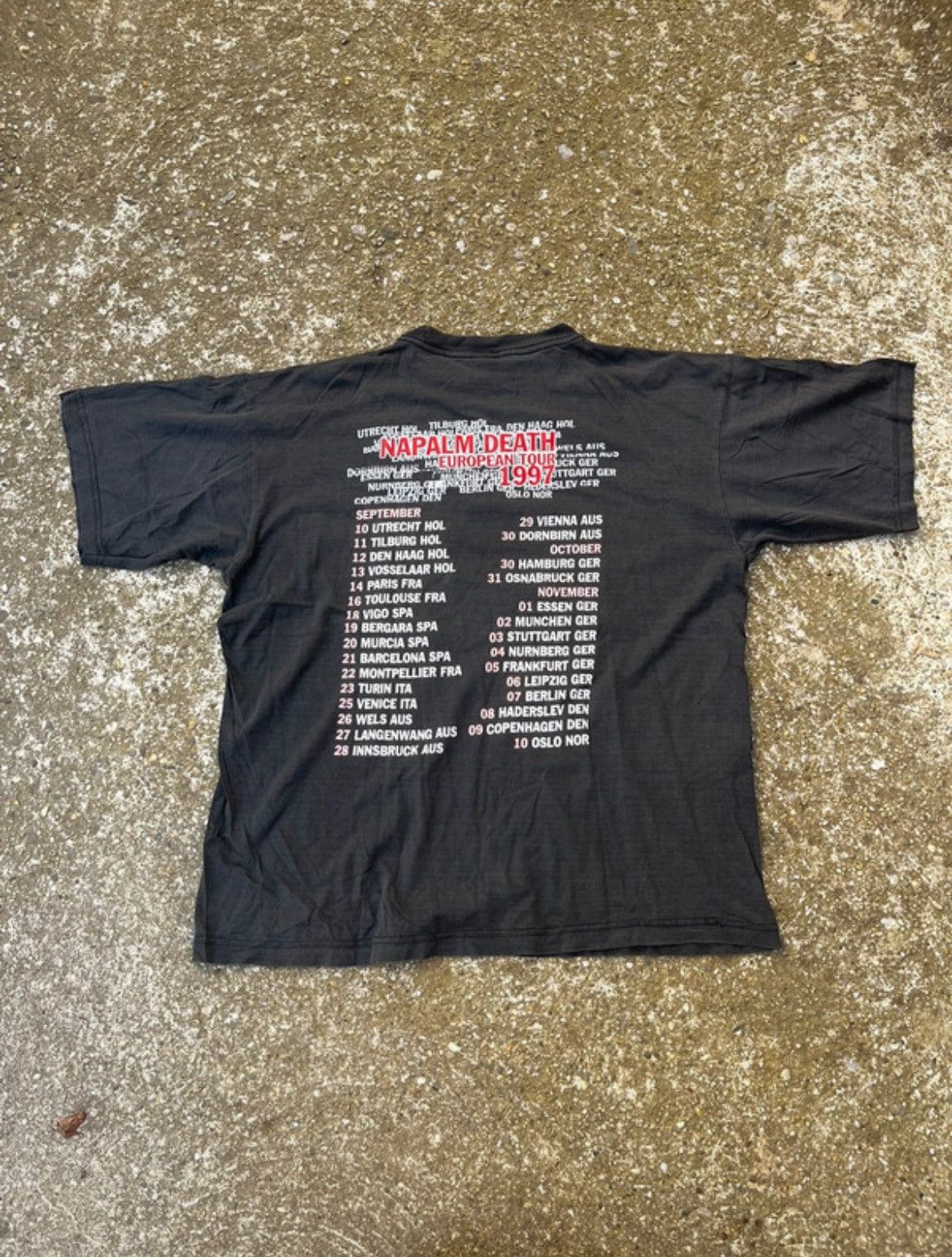 Band Tees × Vintage Rare Vintage 90s Napalm Death Inside Torn Metal Band Tee XL Size US XL / EU 56 / 4 - 6 Thumbnail