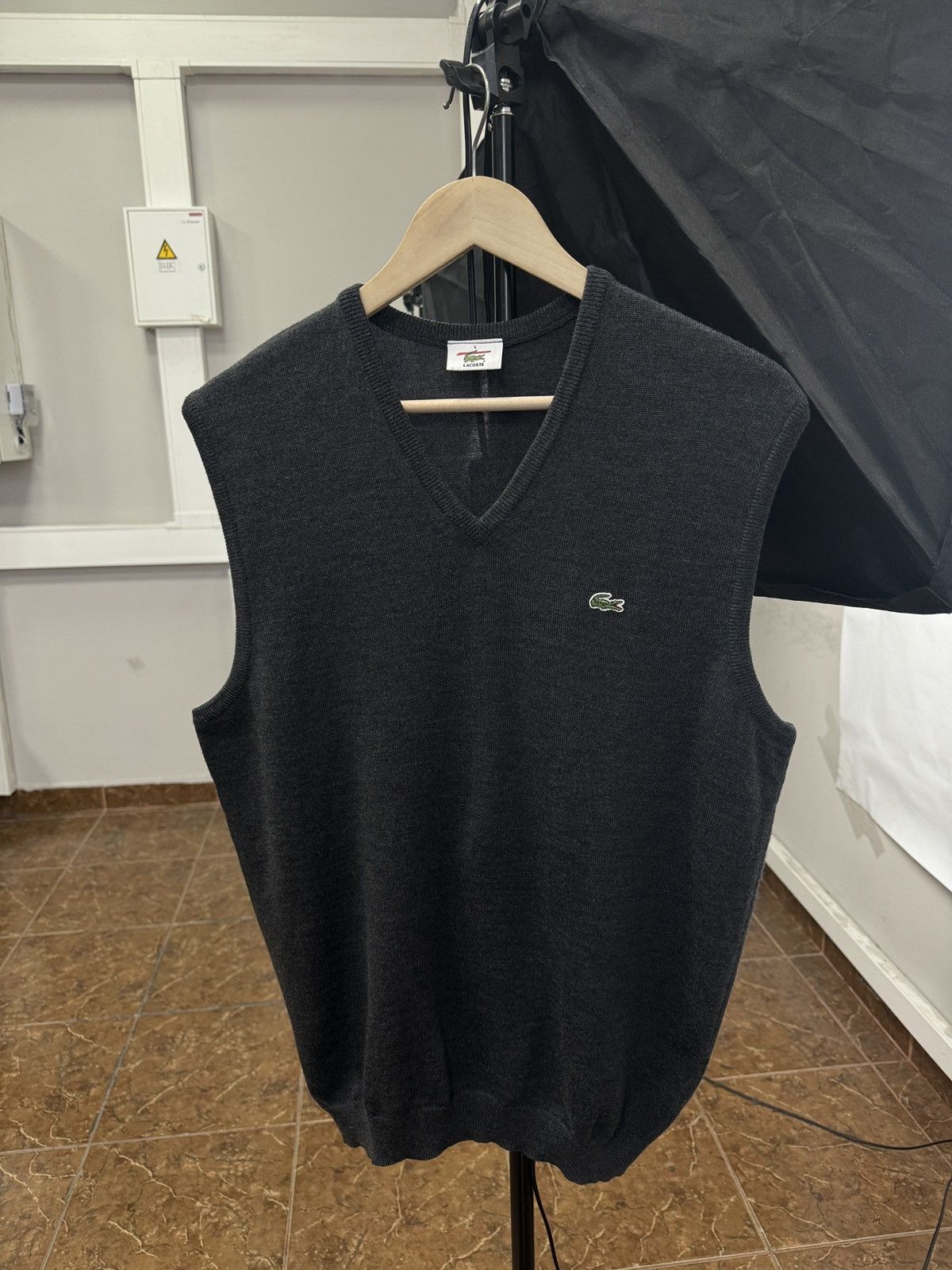 Lacoste 🇫🇷 Vintage 90s Lacoste Wool Vest Sweater Made in France Retro Size US M / EU 48-50 / 2 - 1 Thumbnail