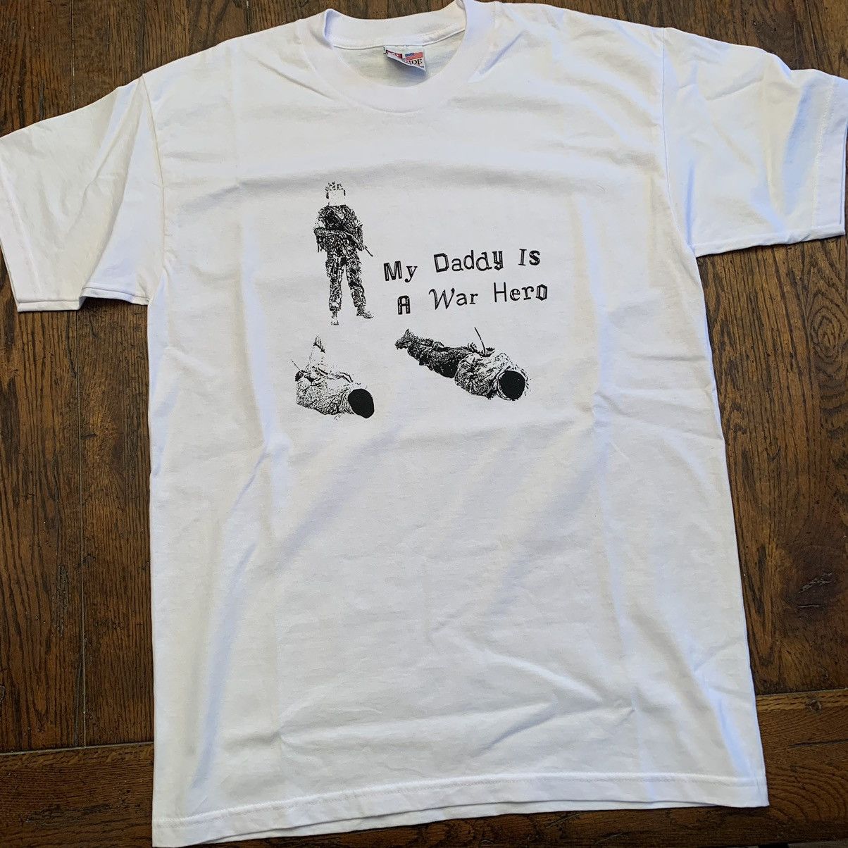 Vintage Vintage Satire Shirt My Daddy Is A War Hero Size US L / EU 52-54 / 3 - 2 Thumbnail