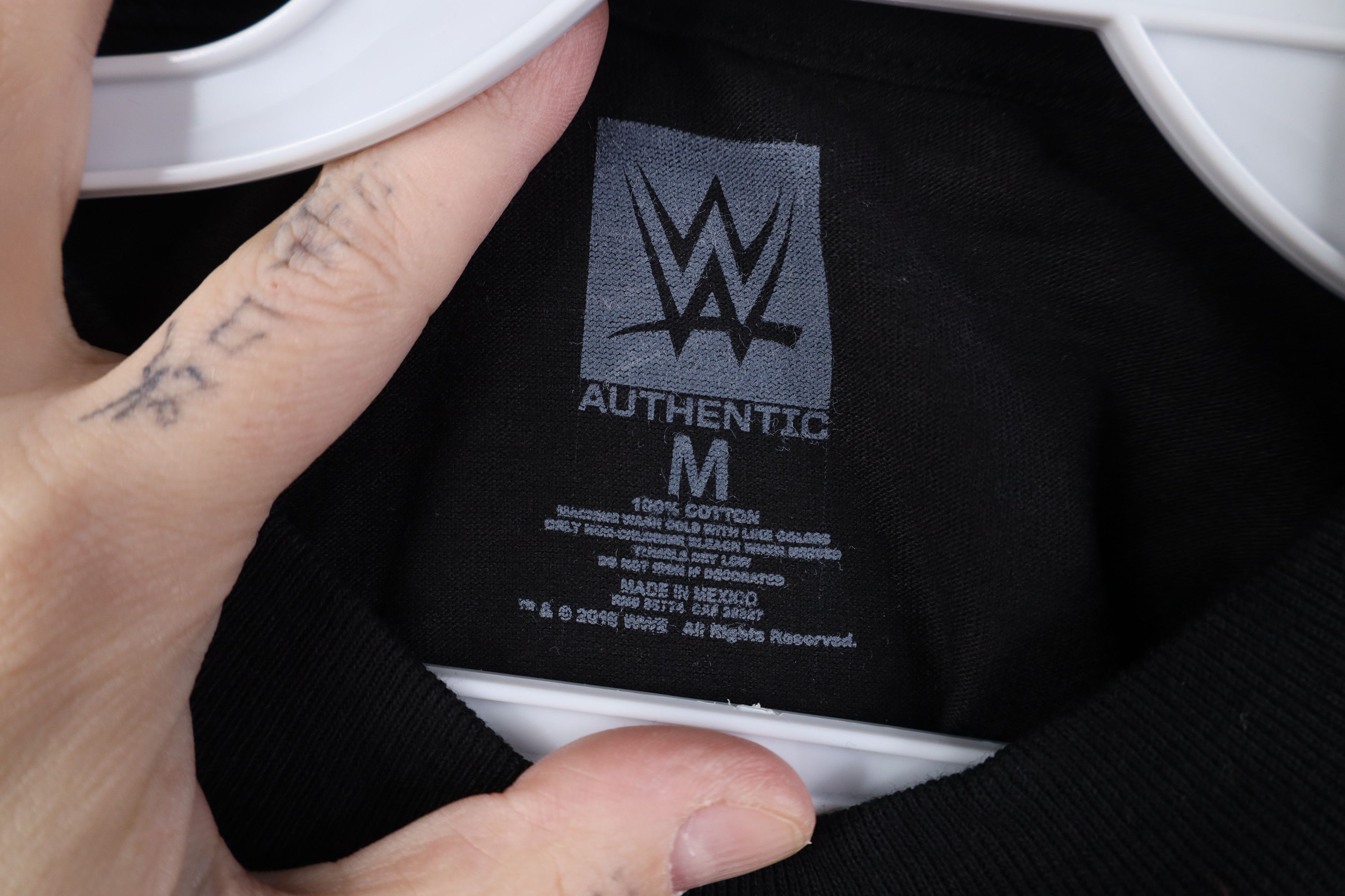 Vintage Vintage Y2K WWE WWF Reigns Empire Wrestling T-Shirt Black Size US M / EU 48-50 / 2 - 8 Thumbnail